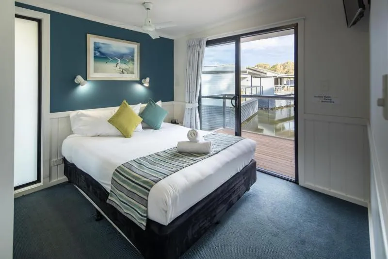 Bed in Ingenia Holidays Lake Conjola