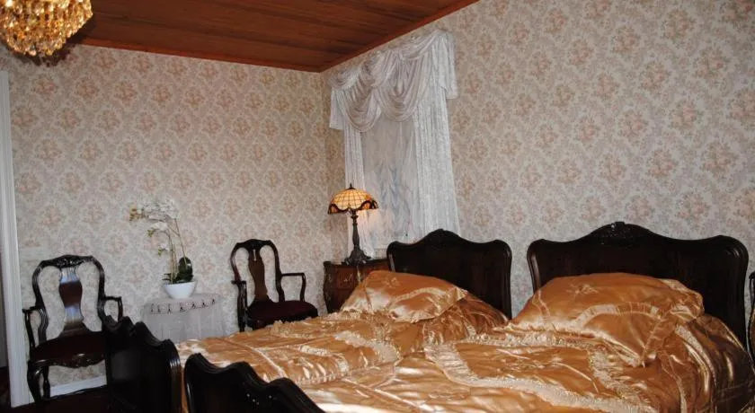 Photo of the whole room, Bed in Hotel Villa Antonius