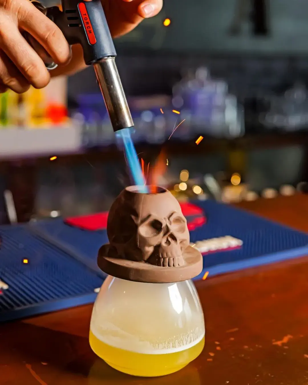 Lounge or bar in T24 Residency Mumbai International Airport Hotel Lounge or bar in T24 Residency Mumbai International Airport Hotel