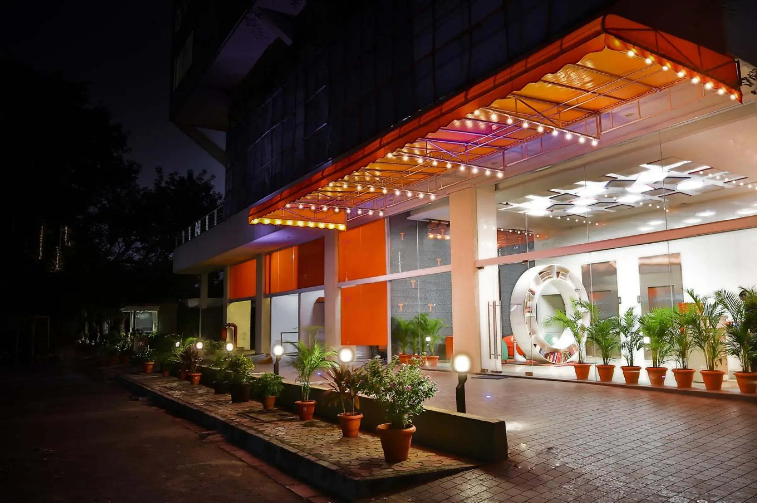 Facade/entrance in T24 Residency Mumbai International Airport Hotel Facade/entrance in T24 Residency Mumbai International Airport Hotel