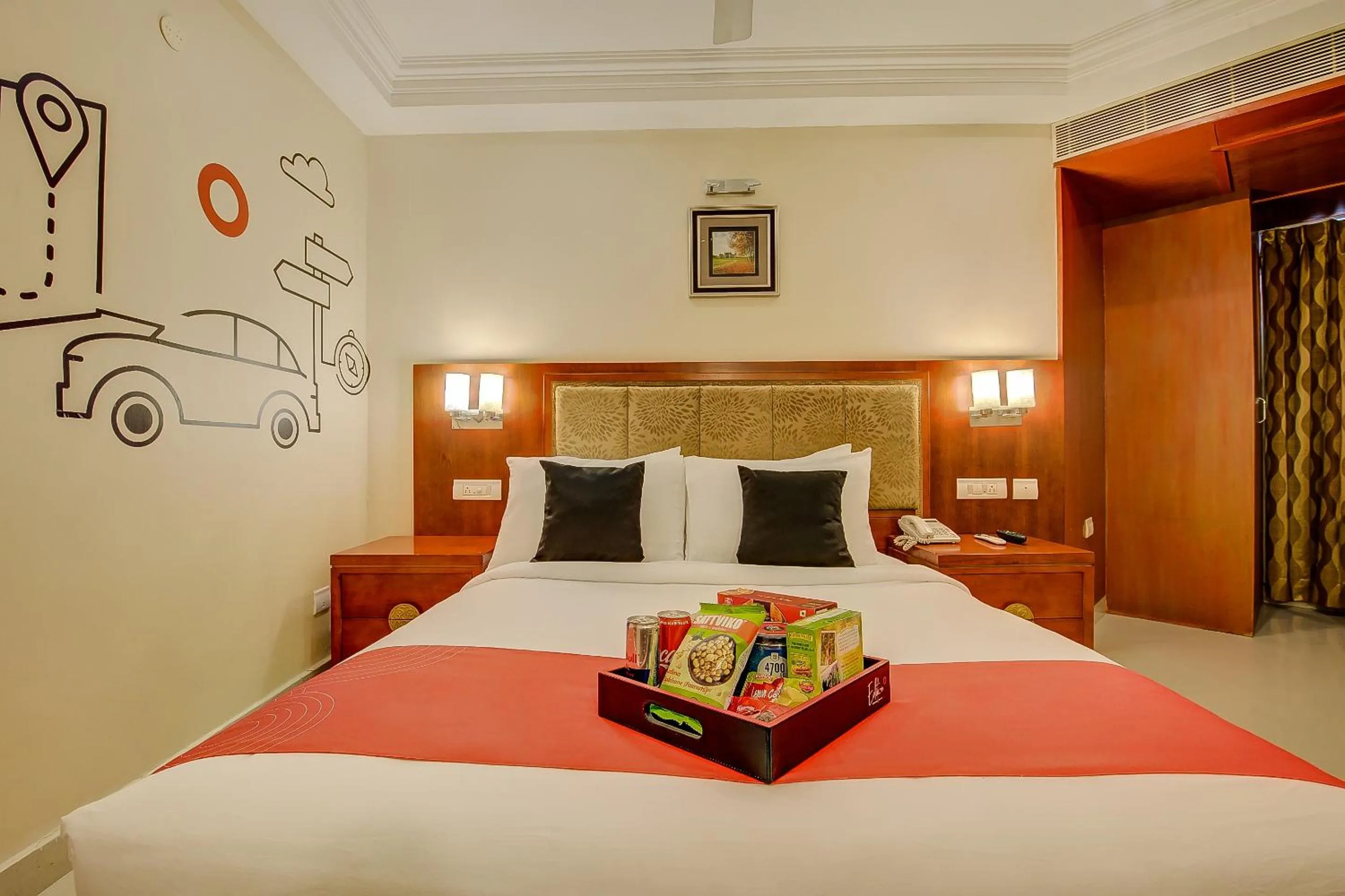 Bedroom, Bed in Metro Grand Hotel