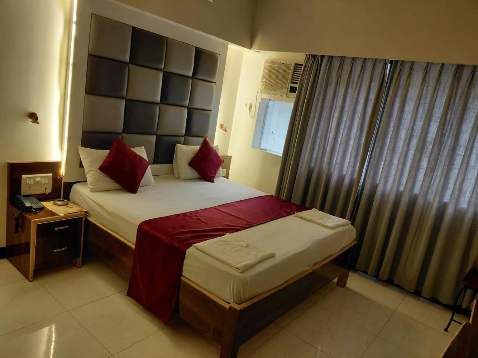 Hotel Woodland