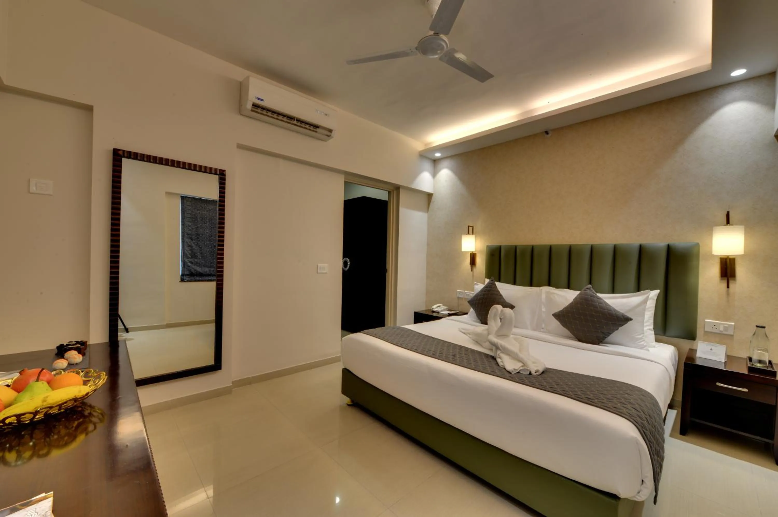 Bedroom, Bed in The Fern Residency, Vadgaon - Talegaon, Pune