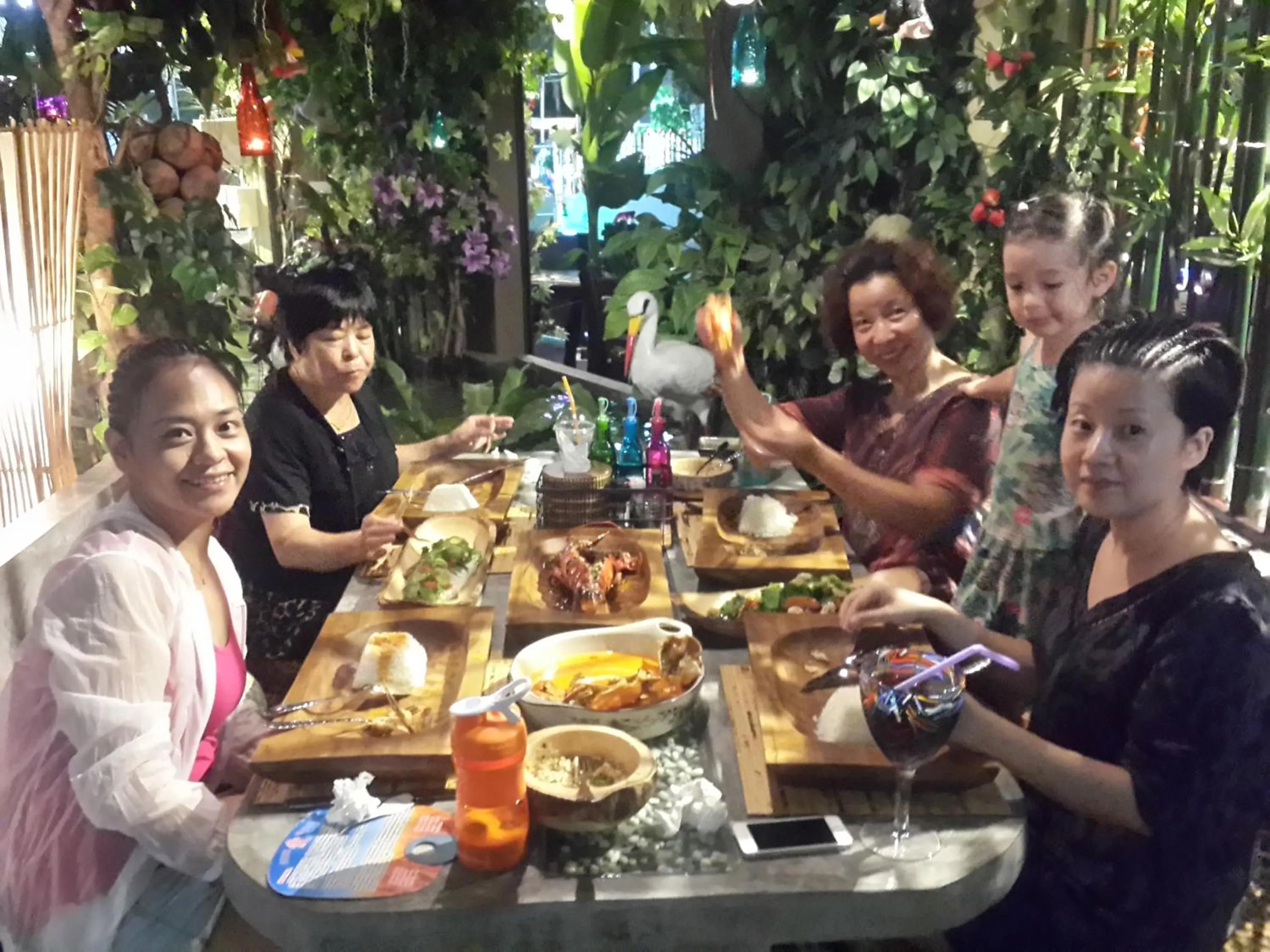 Restaurant/places to eat in Samui Beach Residence Hotel