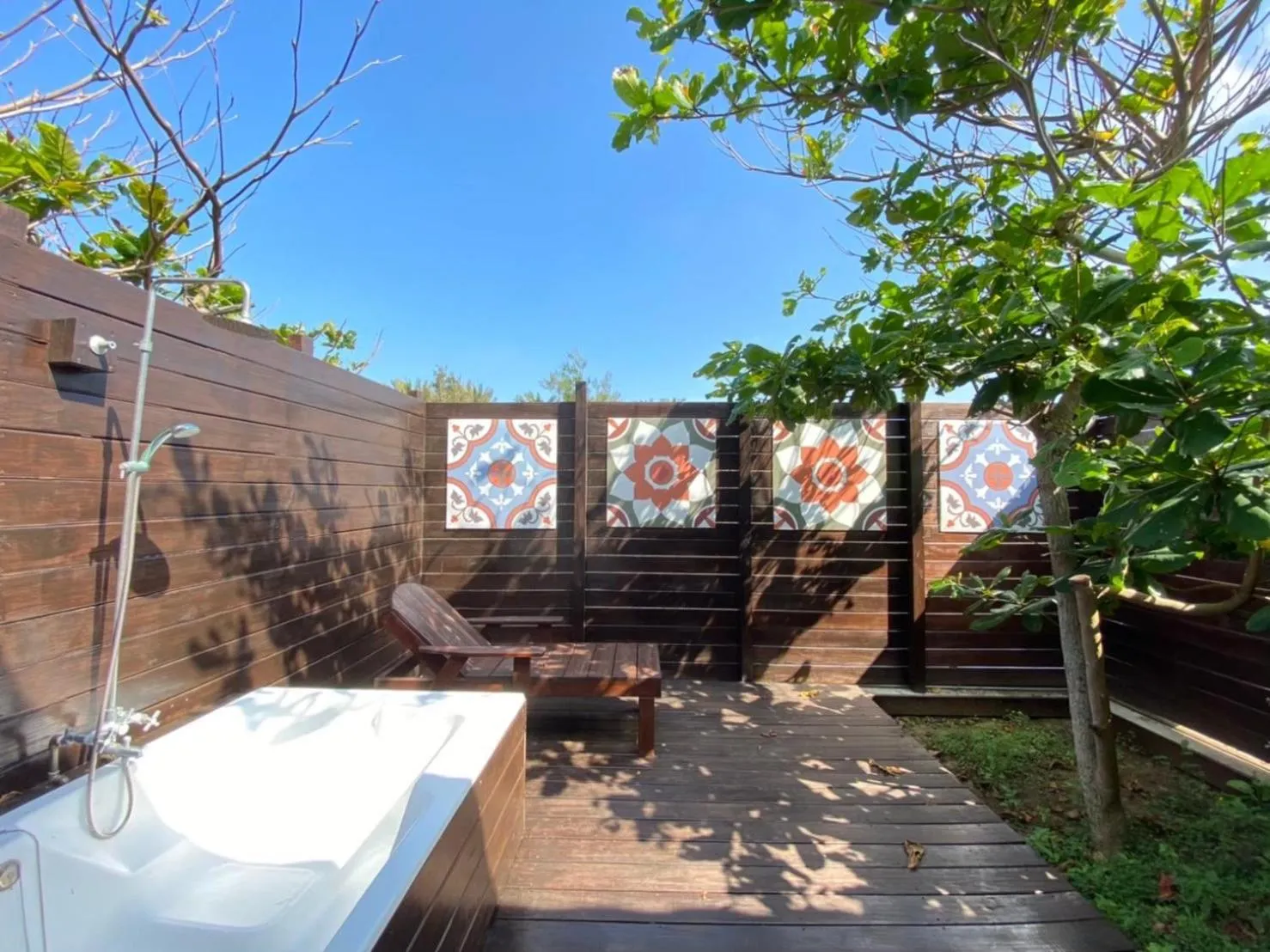 Day in Murraya Paniculata Villa