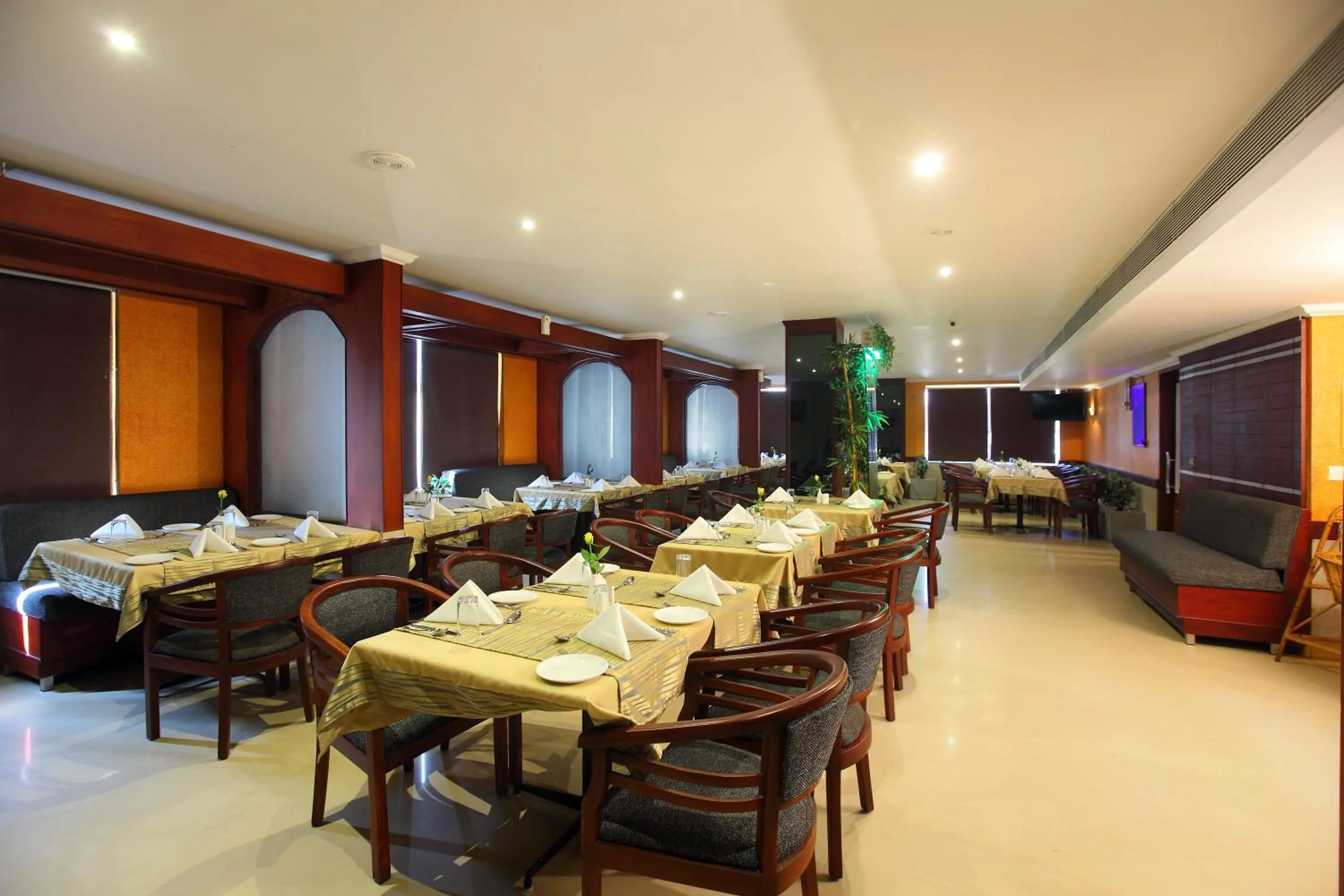 Restaurant/places to eat in Park Residency Luxury Business Hotel