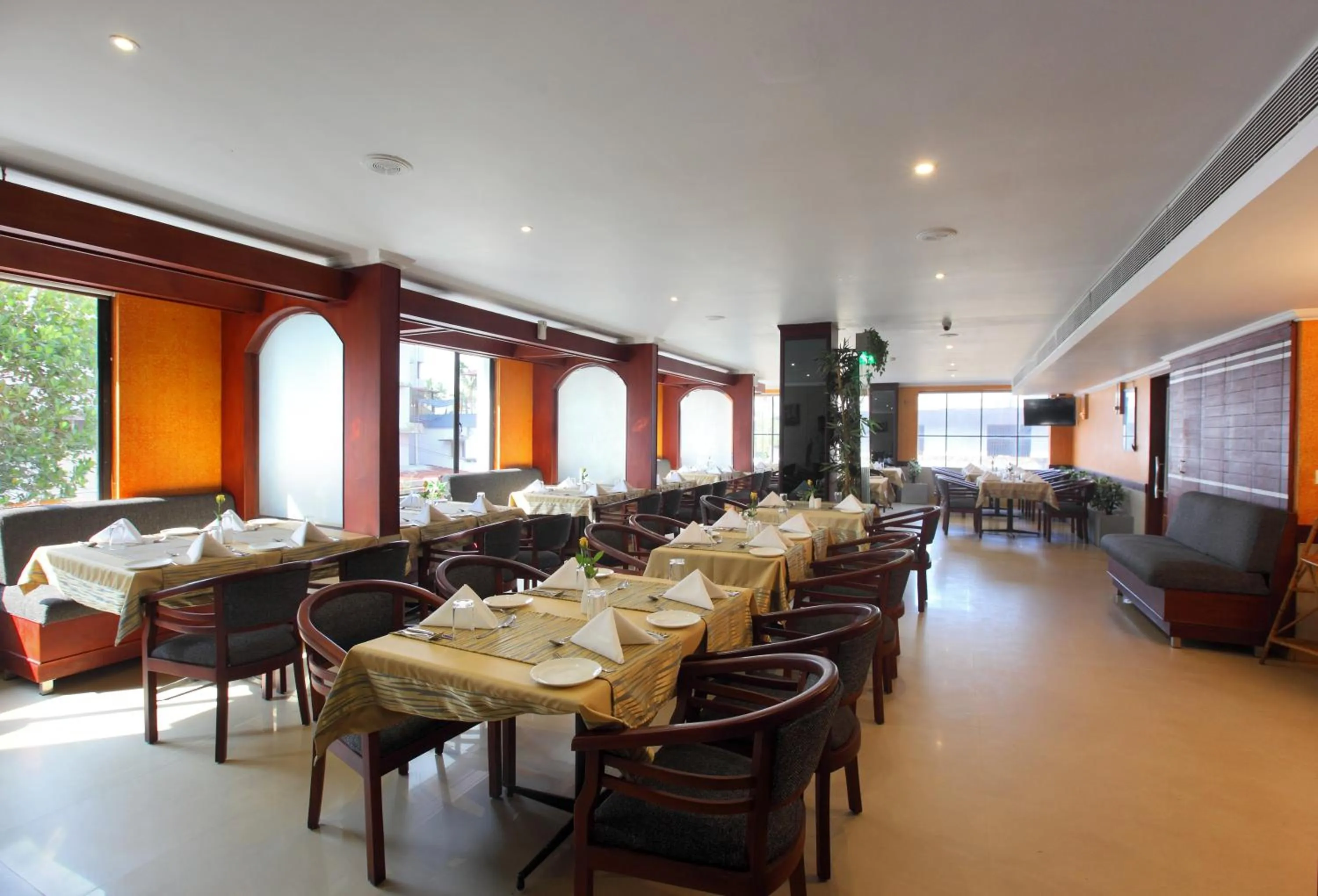 Restaurant/places to eat in Park Residency Luxury Business Hotel