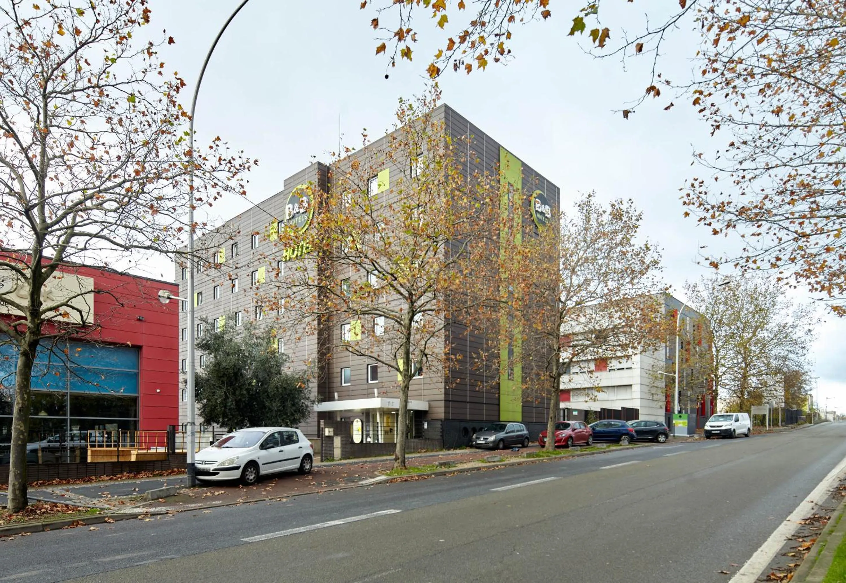 Property building in B&B HOTEL Paris Le Bourget