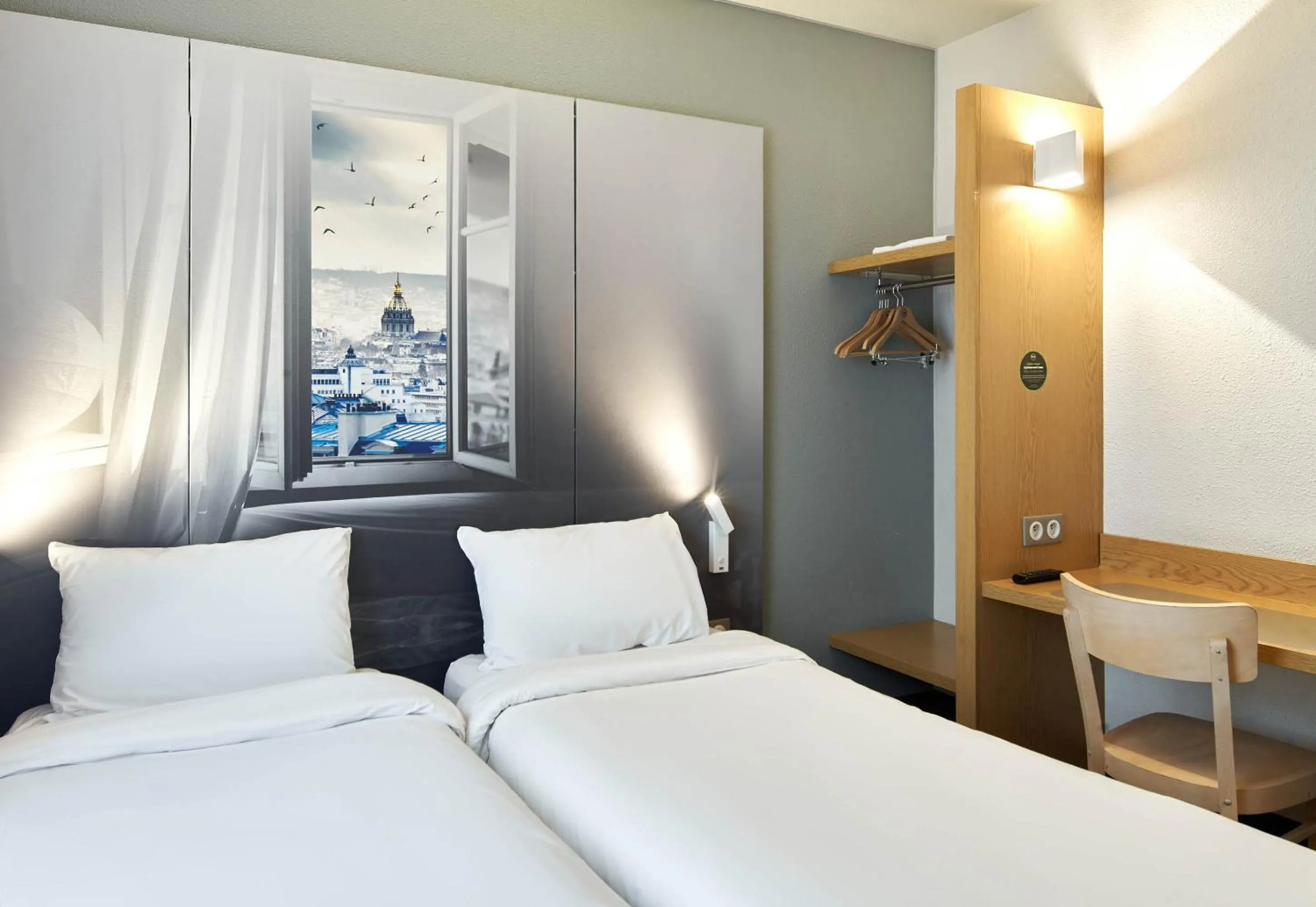 Bedroom, Bed in B&B HOTEL Paris Le Bourget