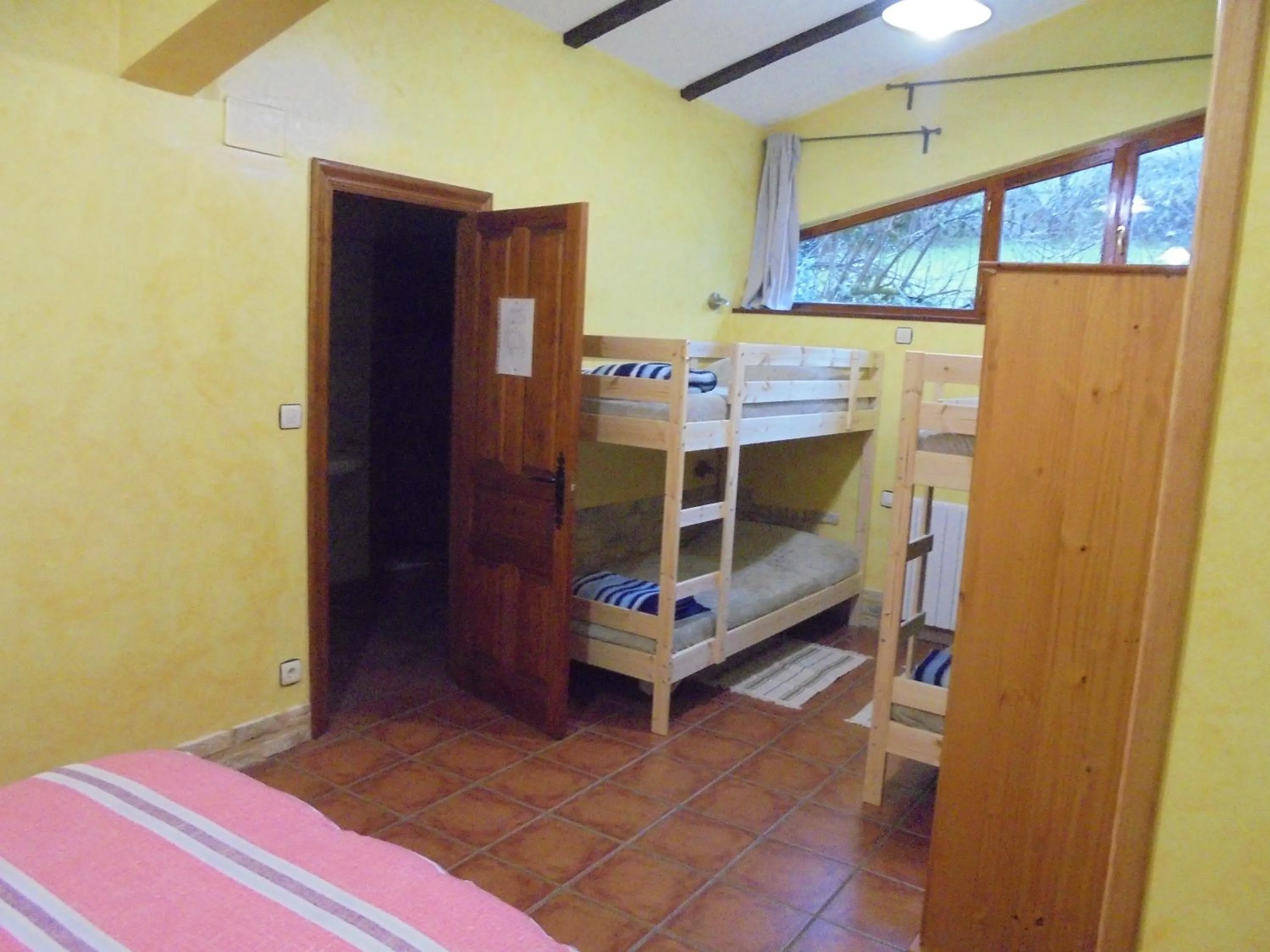 Bedroom, Bed in Albergue Areitz Soroa