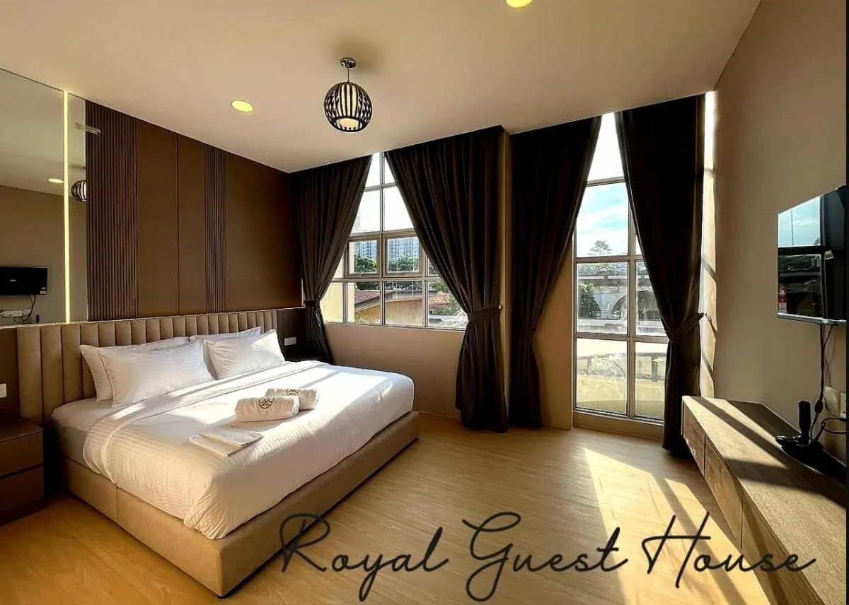 Bed in Royal Guest House RGH