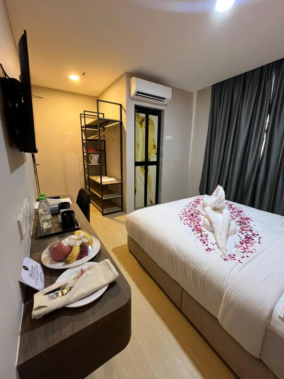 Bed in Royal Guest House RGH