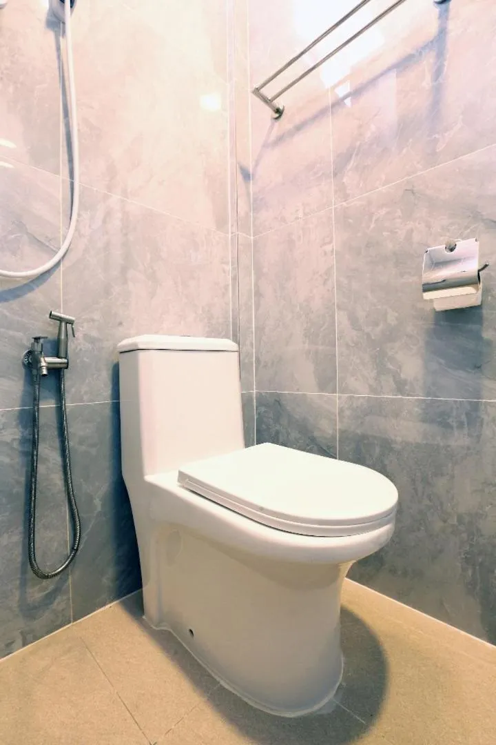 Shower in Royal Guest House RGH