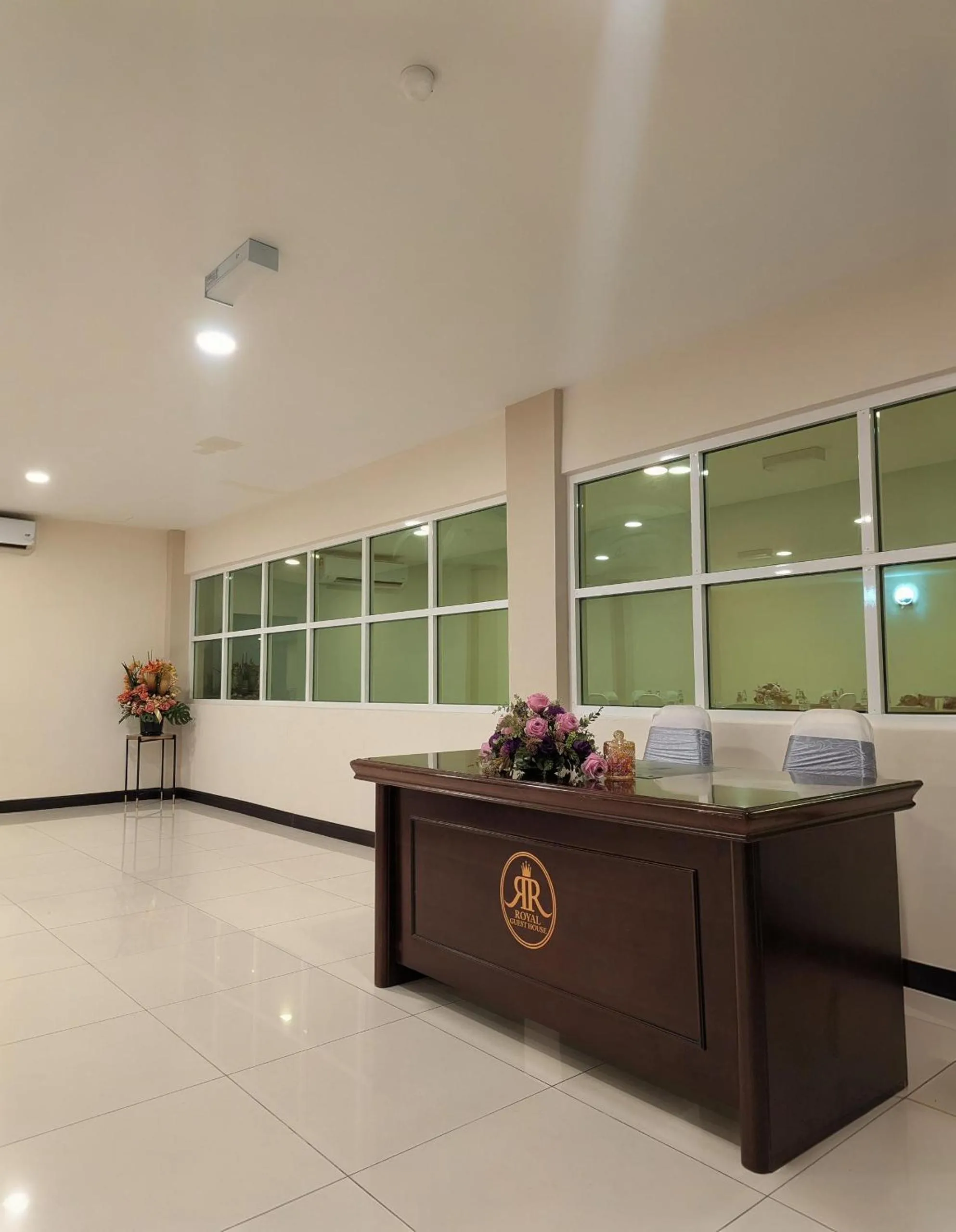 Dining area in Royal Guest House RGH