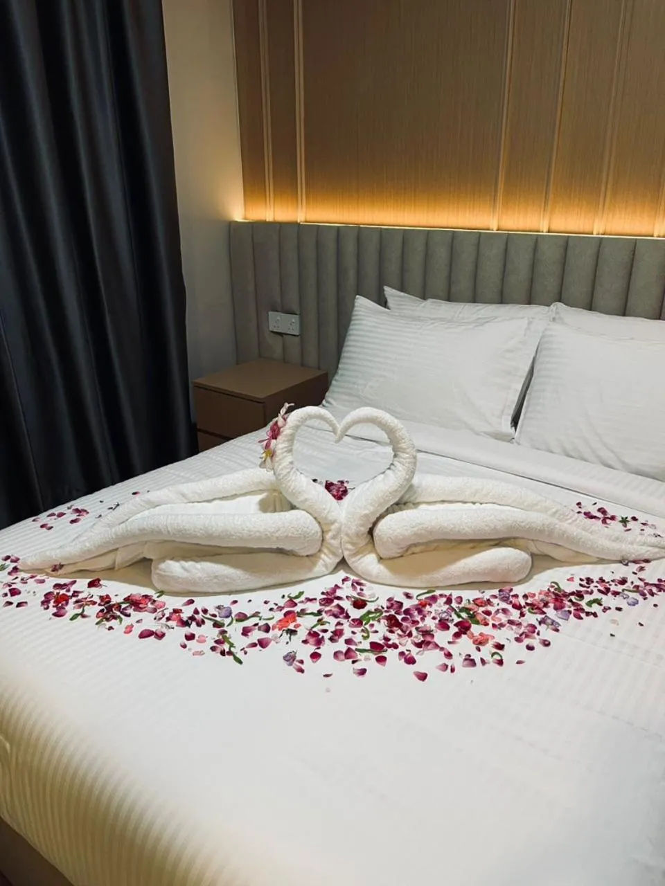 Bed in Royal Guest House RGH