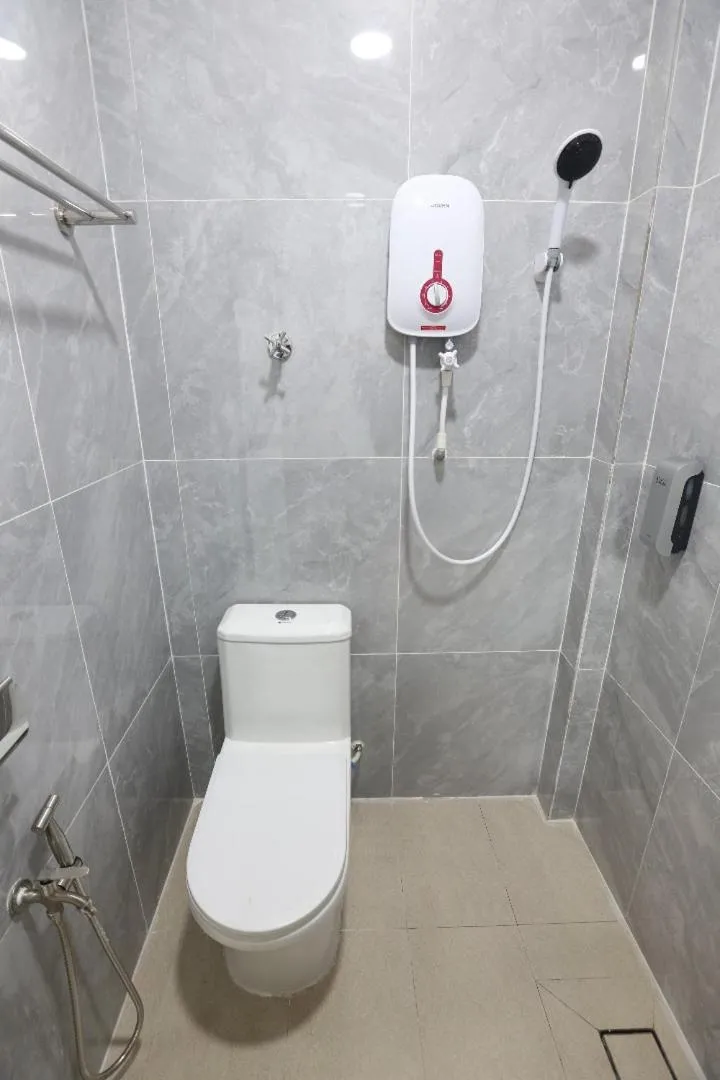 Toilet in Royal Guest House RGH