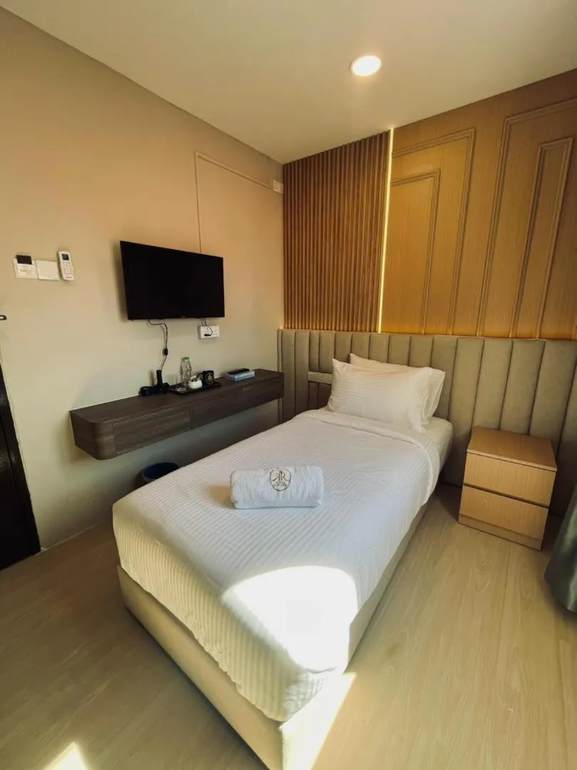 Bed in Royal Guest House RGH