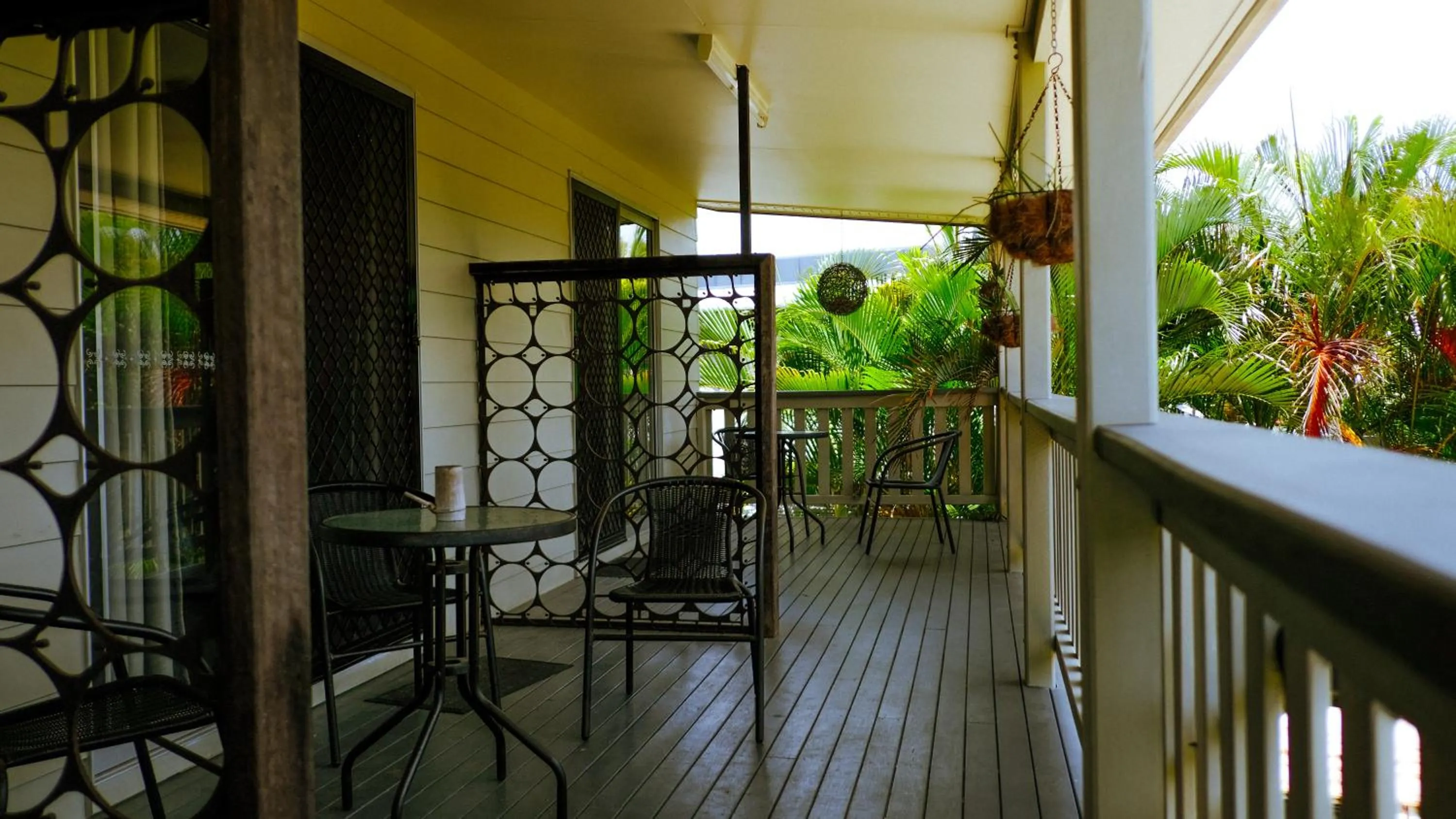 Backpackers at 1770