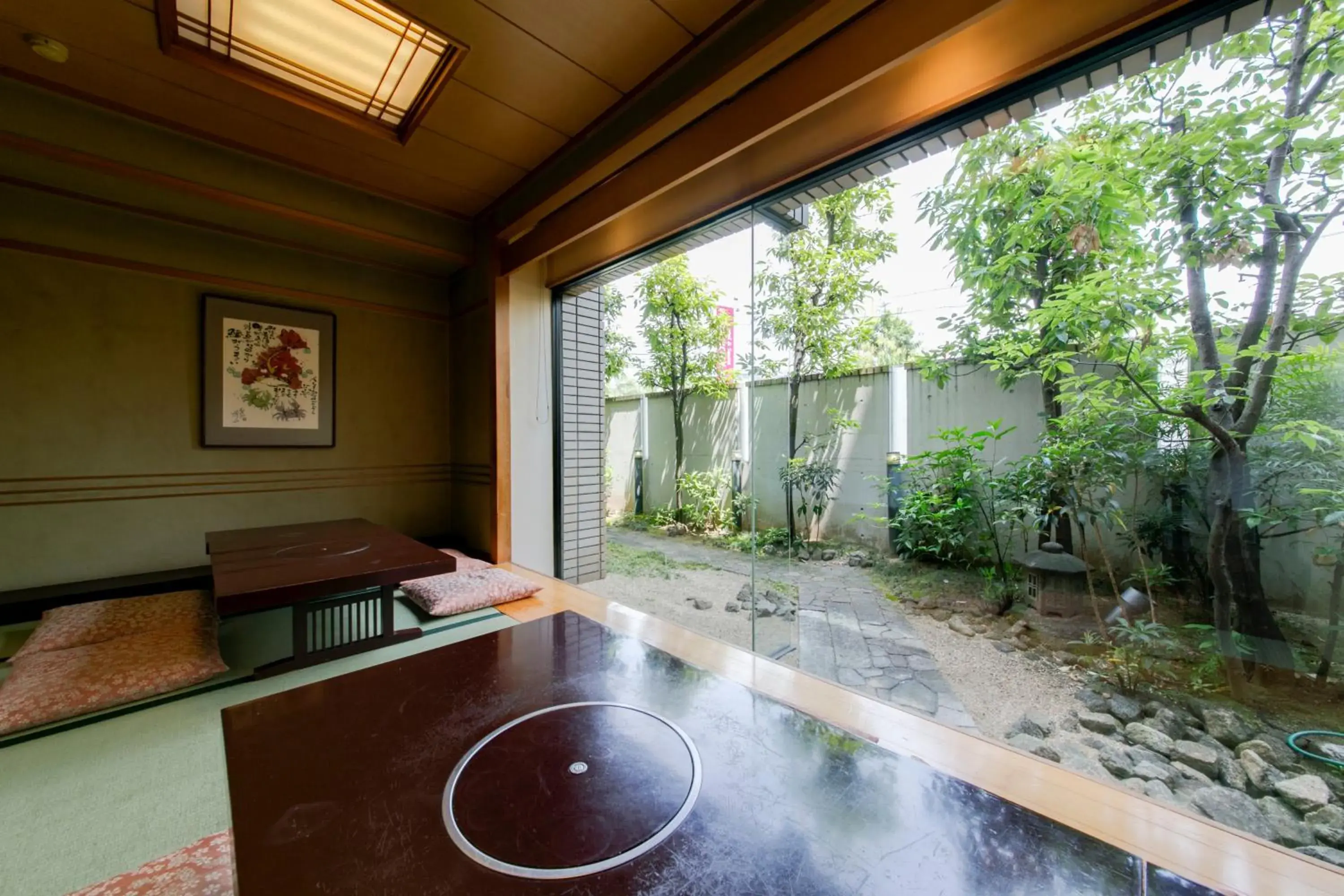 Restaurant/places to eat in Plaza Hotel Toyota Restaurant/places to eat in Plaza Hotel Toyota