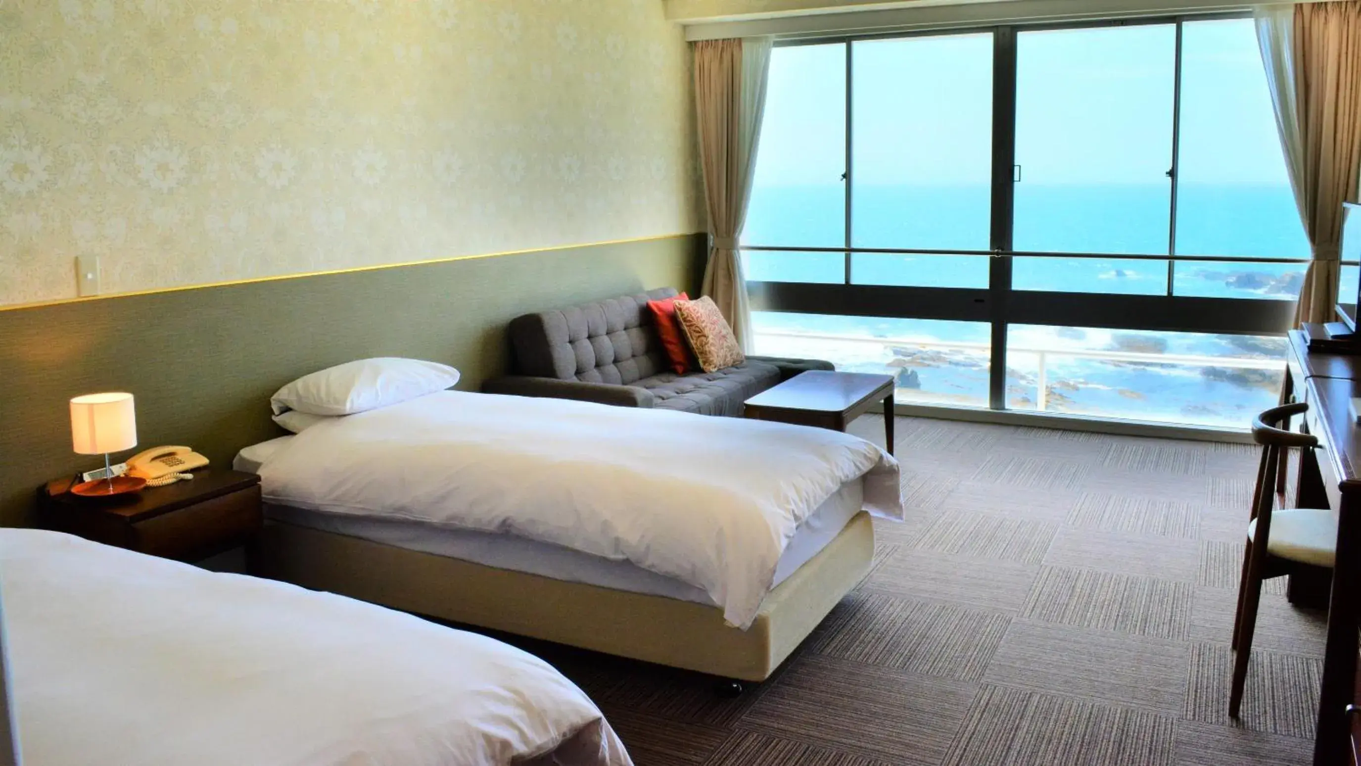 Bed in Shiosai Resort Kamogawa Bed in Shiosai Resort Kamogawa