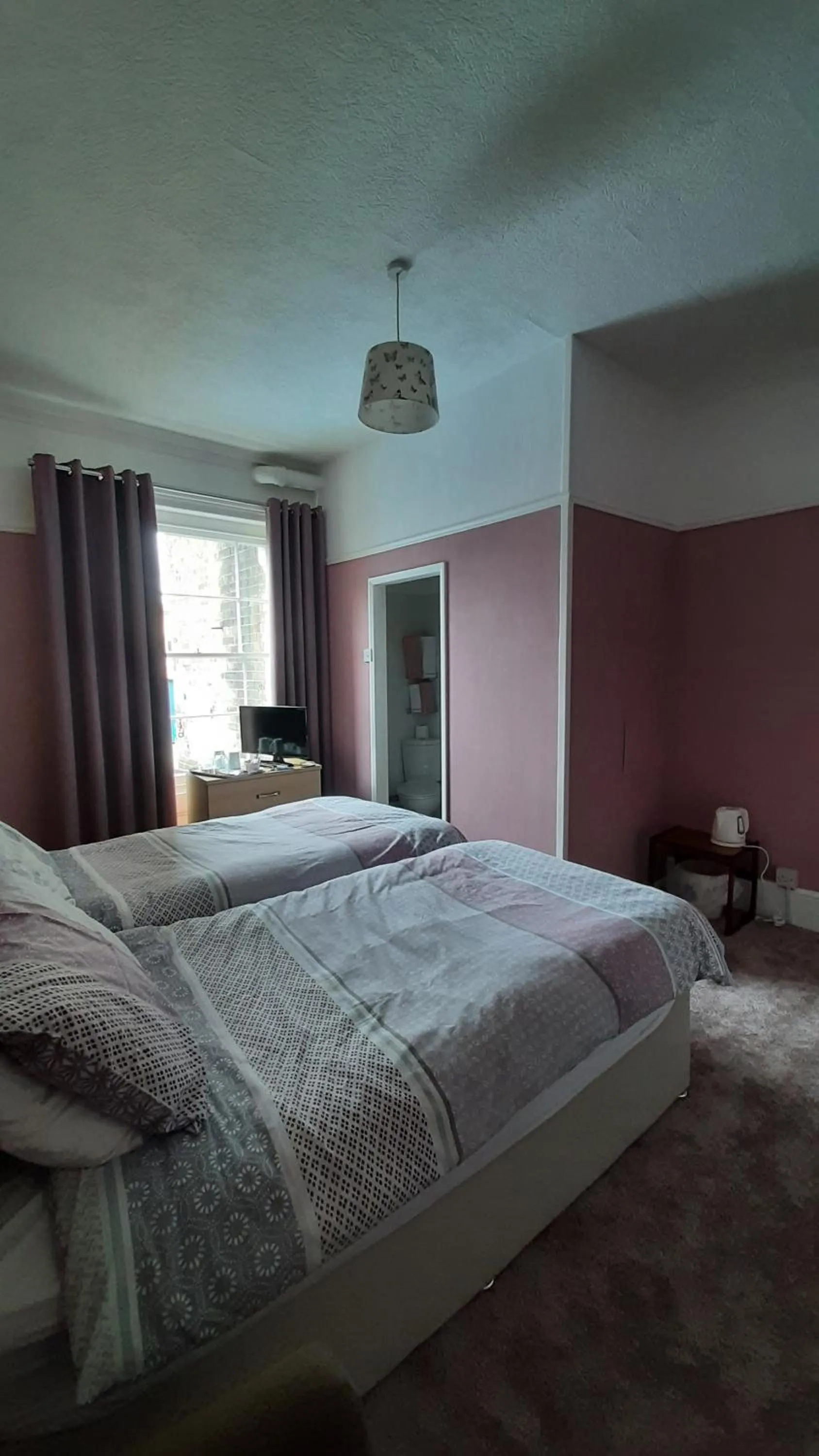 Bed in The Coventry Guest House