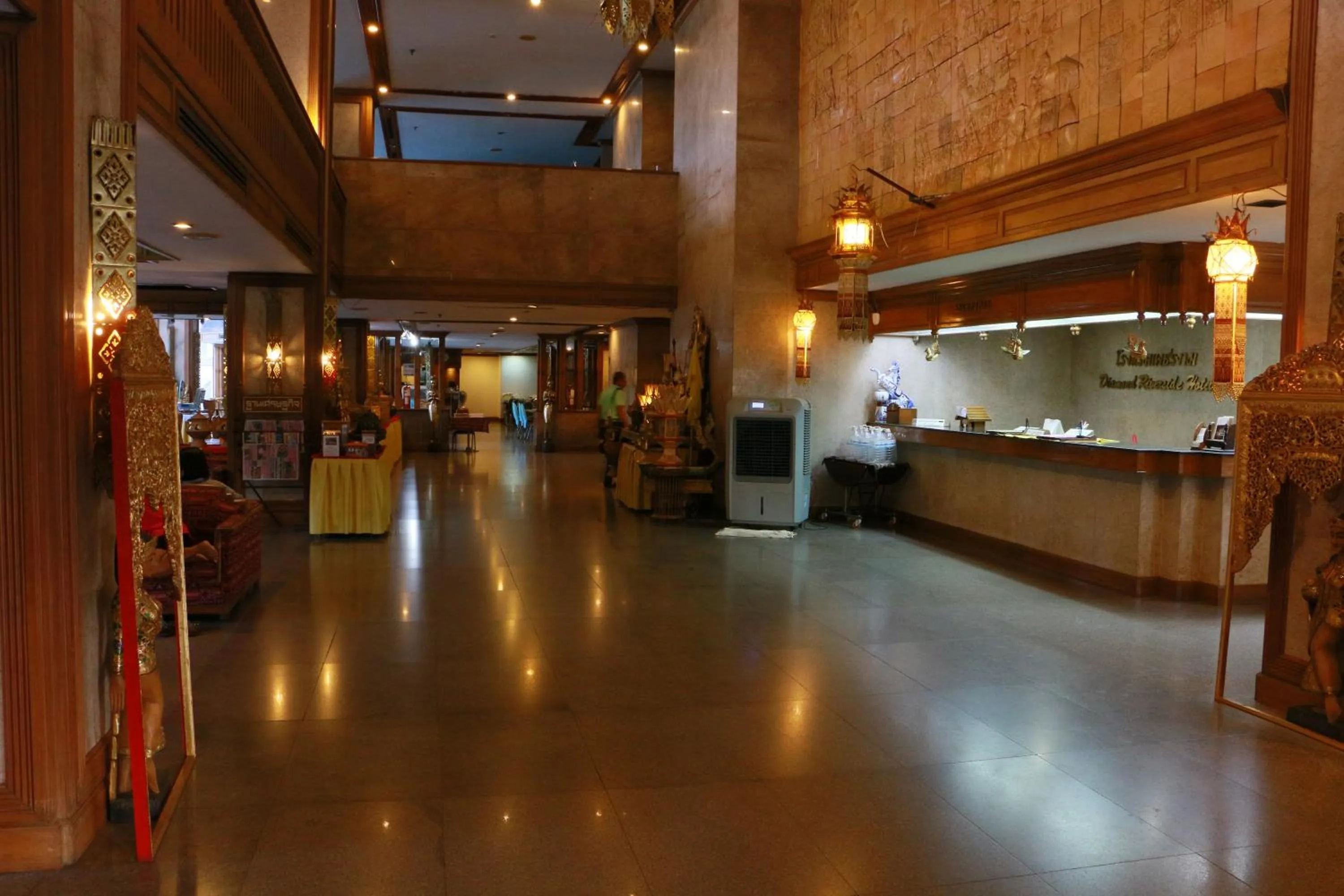 Lobby or reception in Diamond River Ping Petch-Ngam Hotel