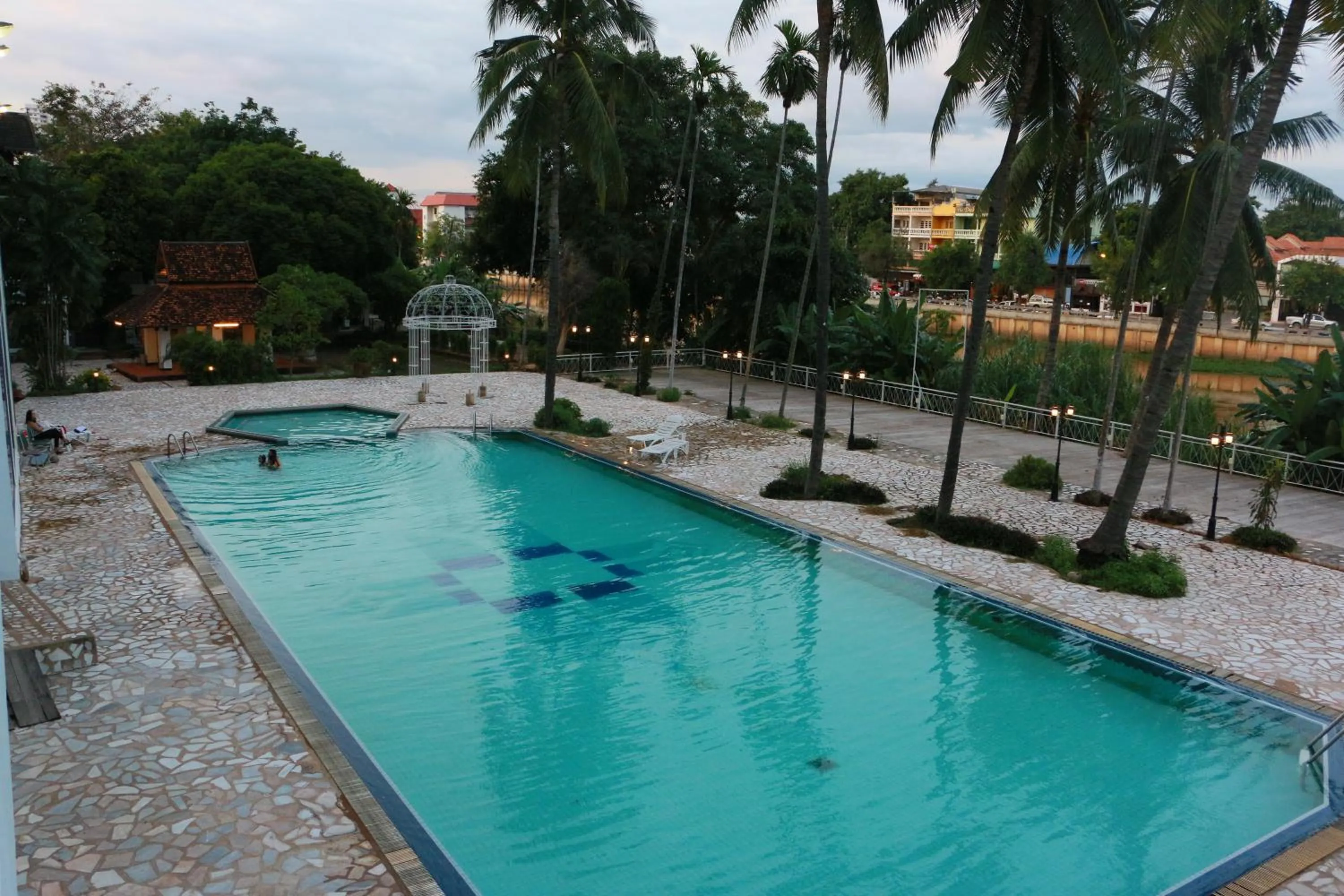 Swimming pool in Diamond River Ping Petch-Ngam Hotel