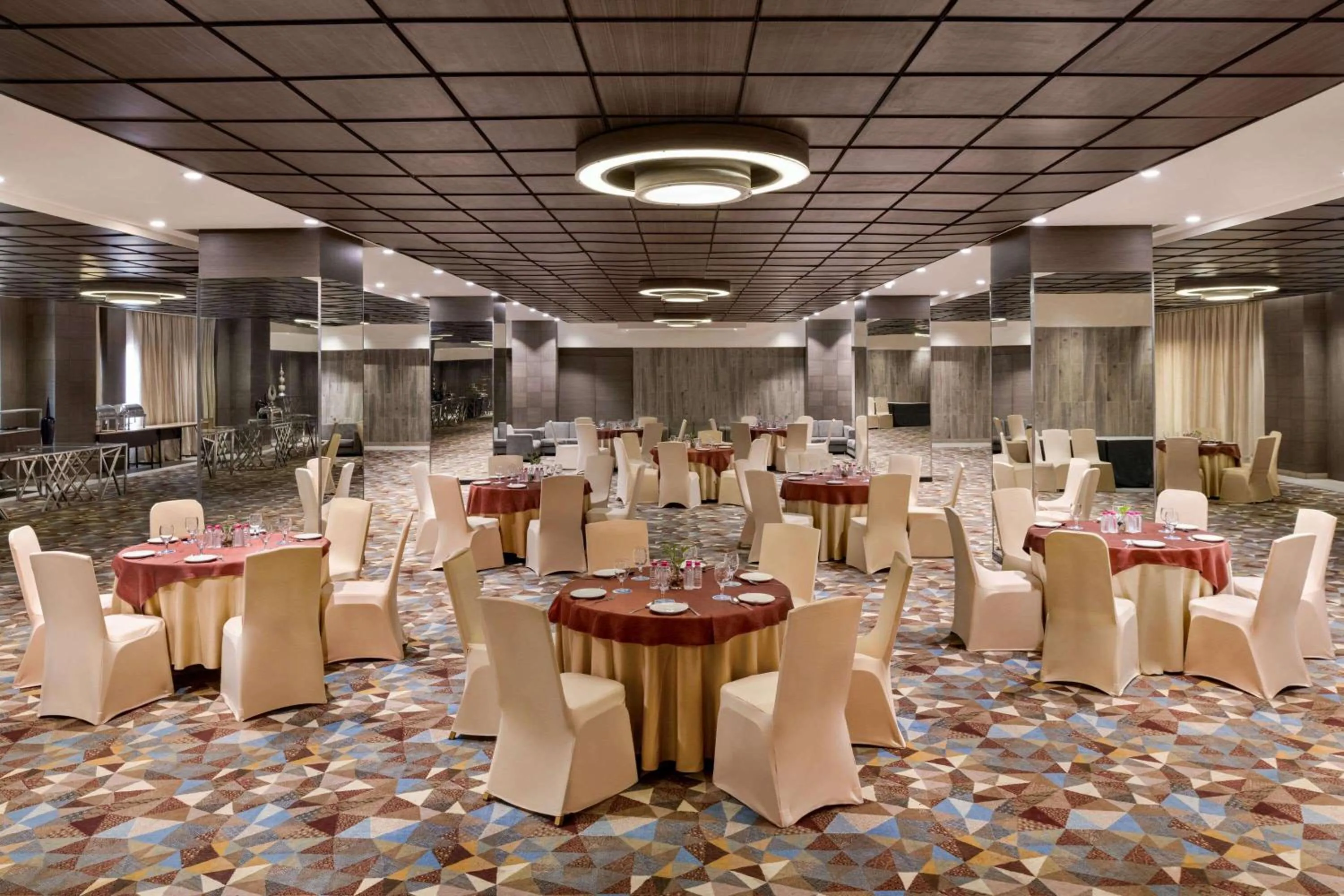 Banquet/Function facilities in Wyndham Ahmedabad Shela