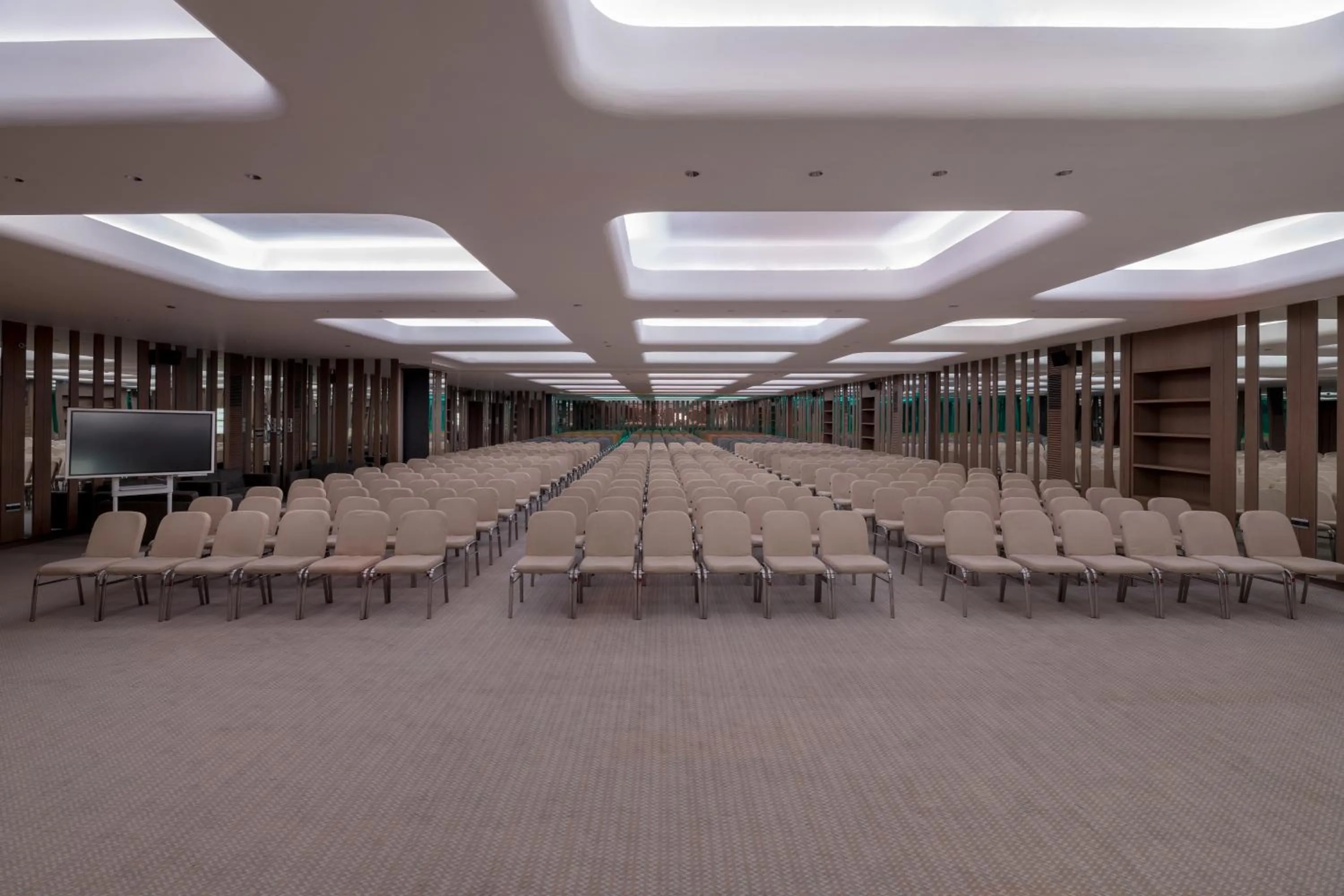 Business facilities in Wyndham Ahmedabad Shela