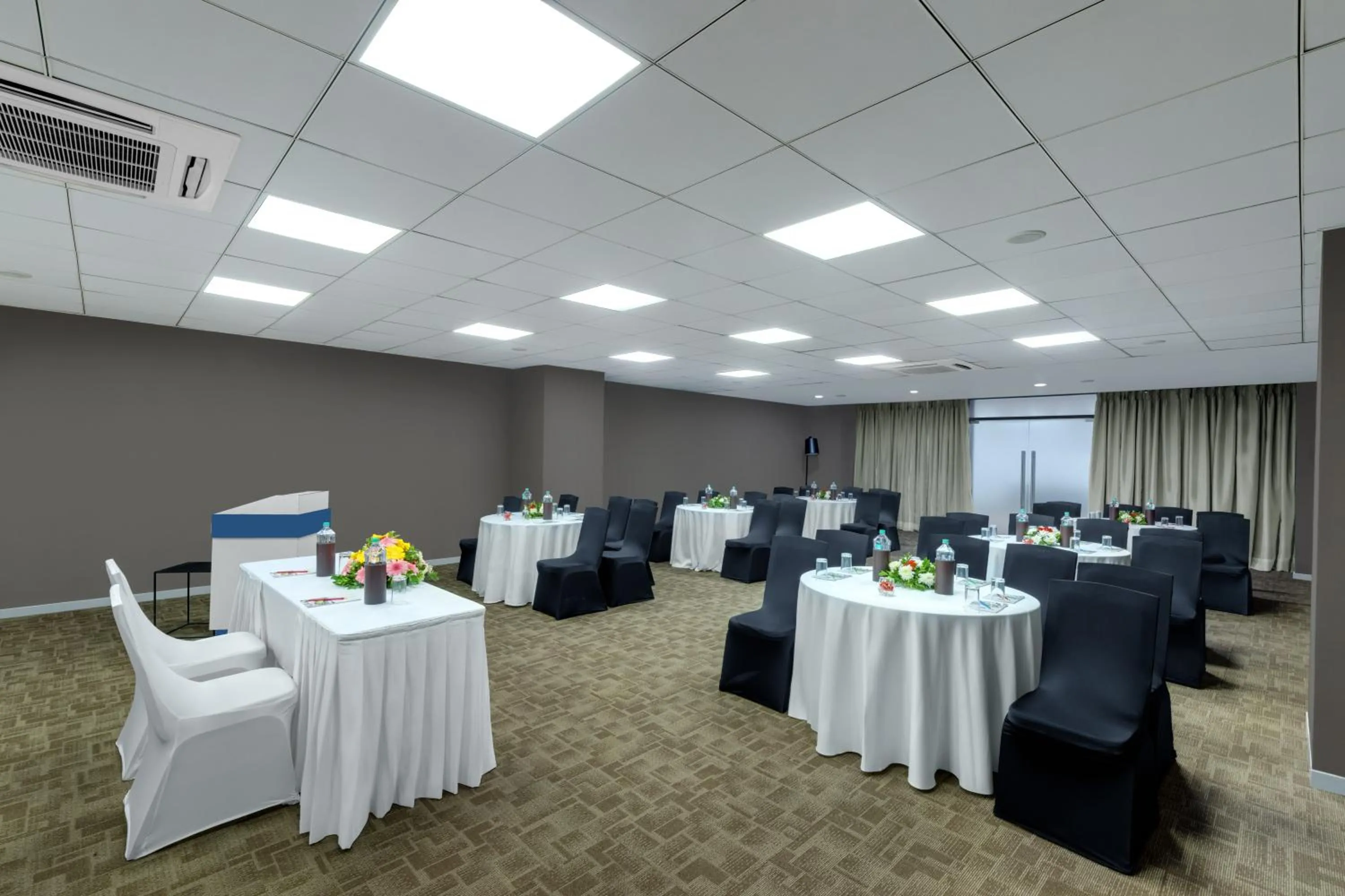 Meeting/conference room in Wyndham Ahmedabad Shela