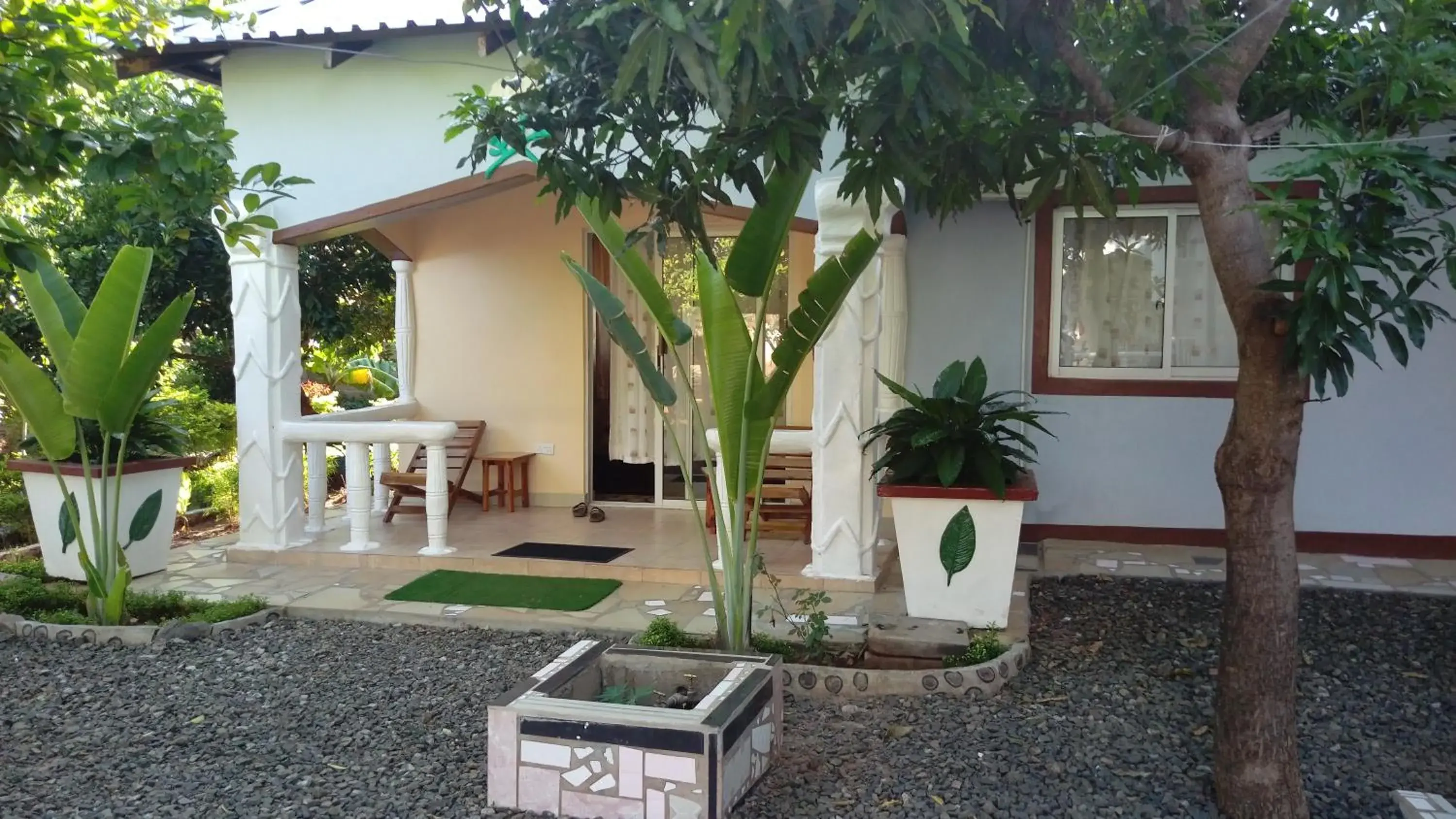 Property building in White Rose Lodge Property building in White Rose Lodge