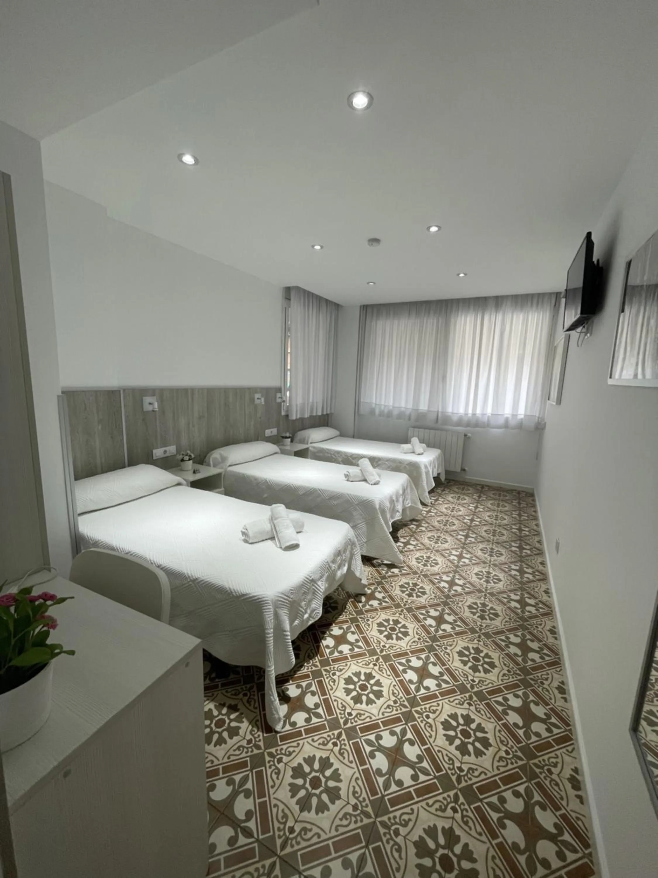 Bed in Hostal Nova Barcelona