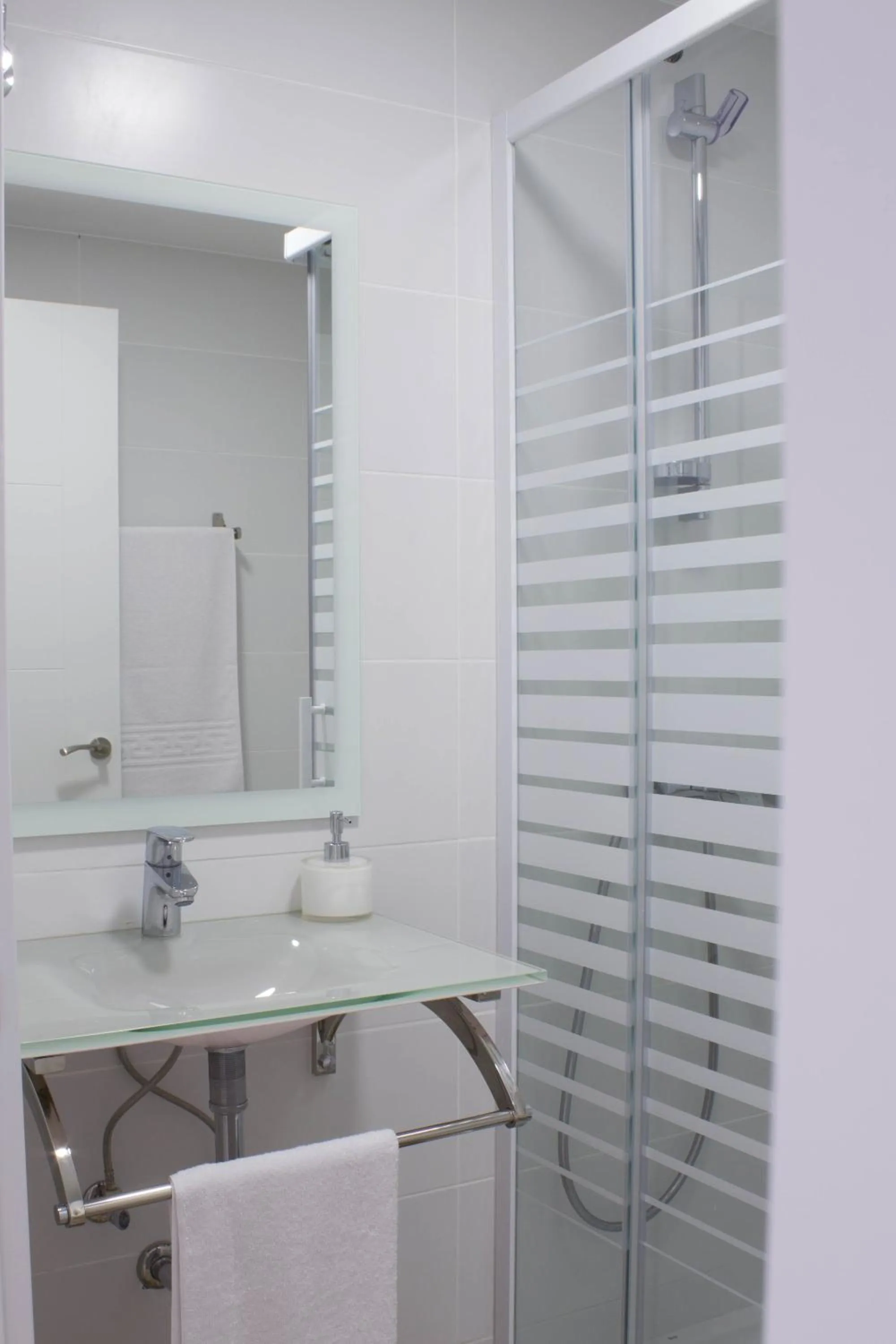 Bathroom in Hostal Nova Barcelona