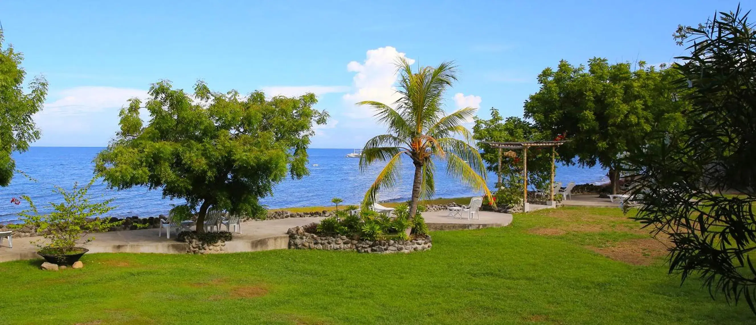 Garden in Liquid Dive Resort