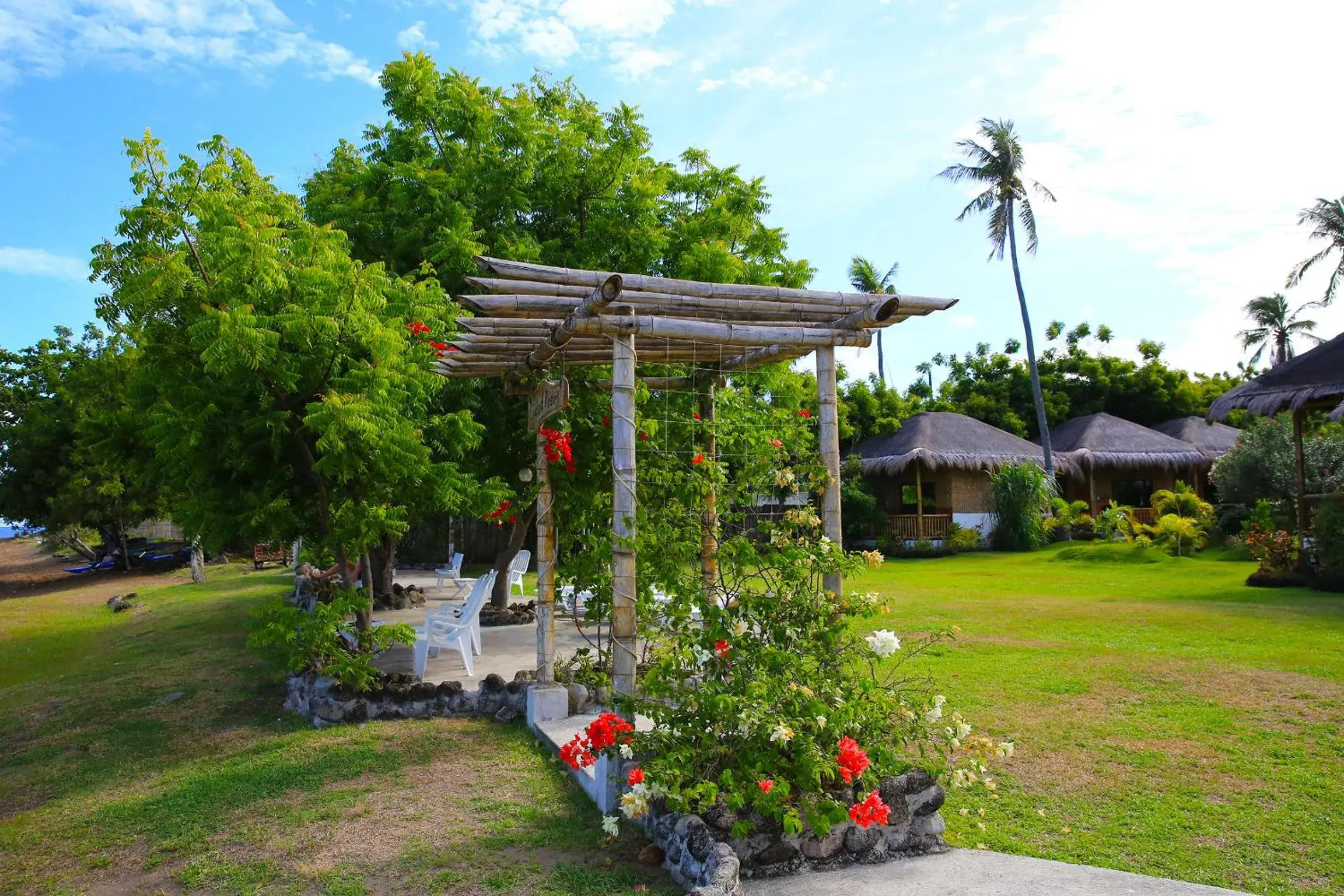 Garden in Liquid Dive Resort