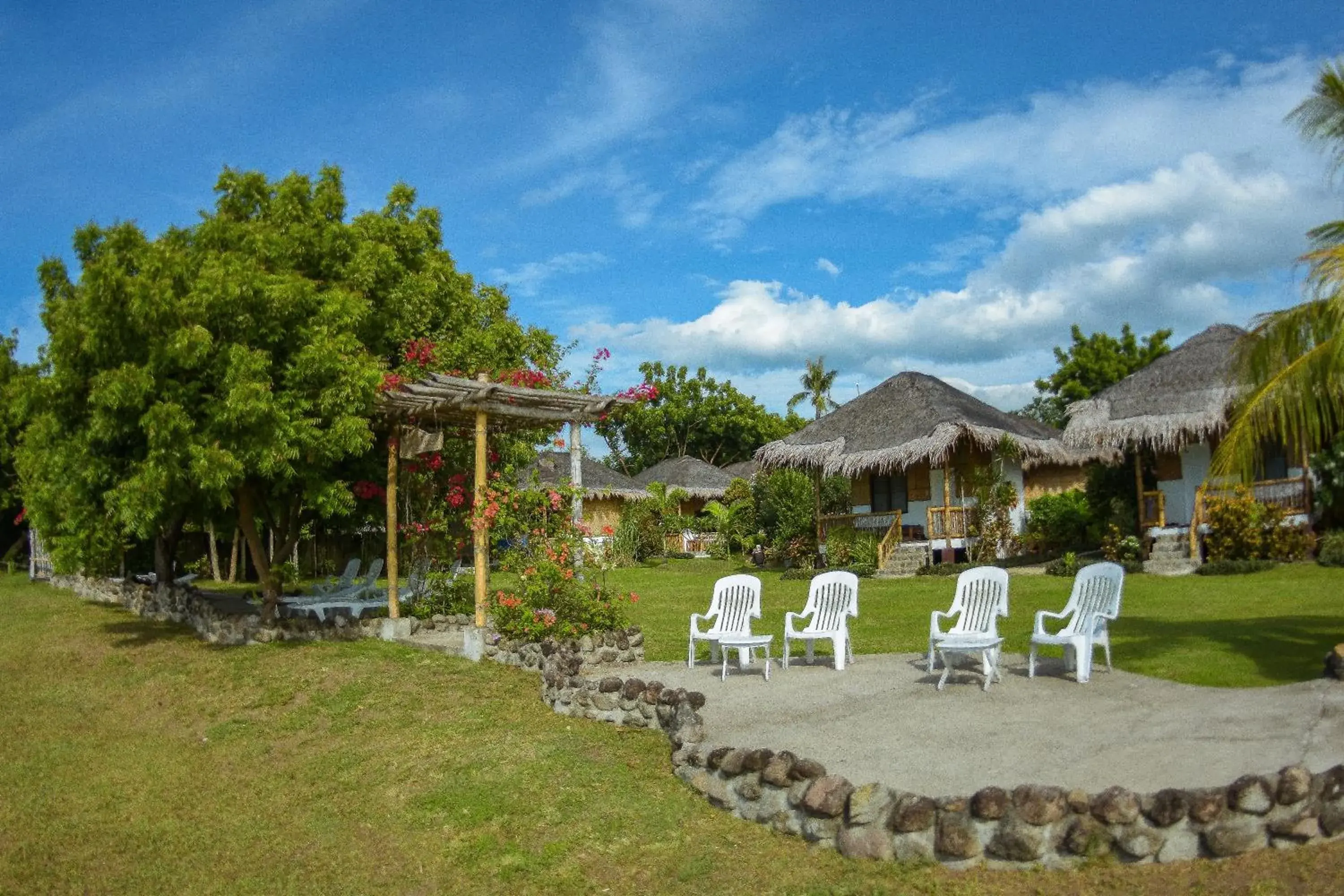 Beach in Liquid Dive Resort