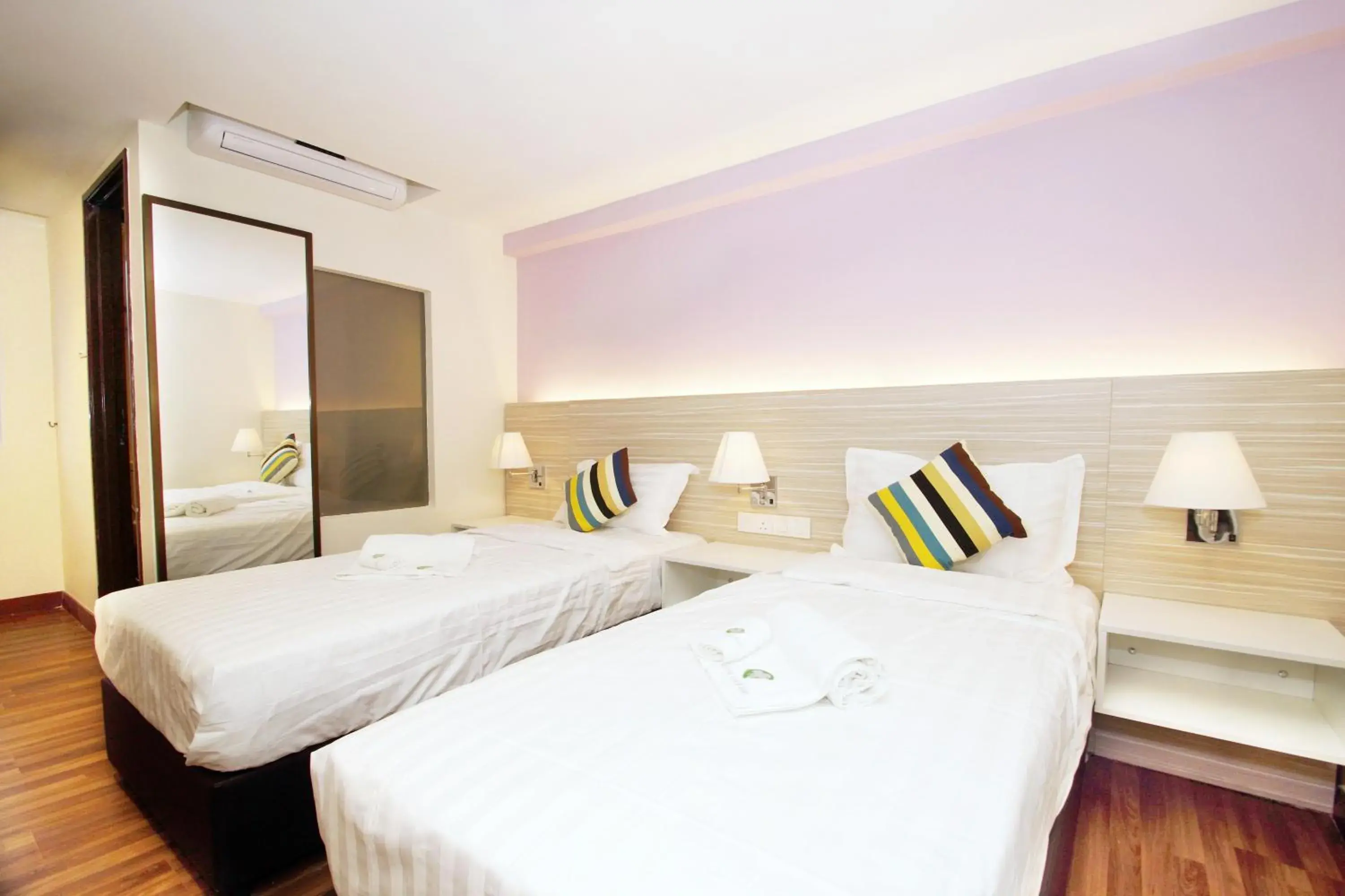 Restaurant/places to eat, Bed in Good Luck Inn Restaurant/places to eat, Bed in Good Luck Inn