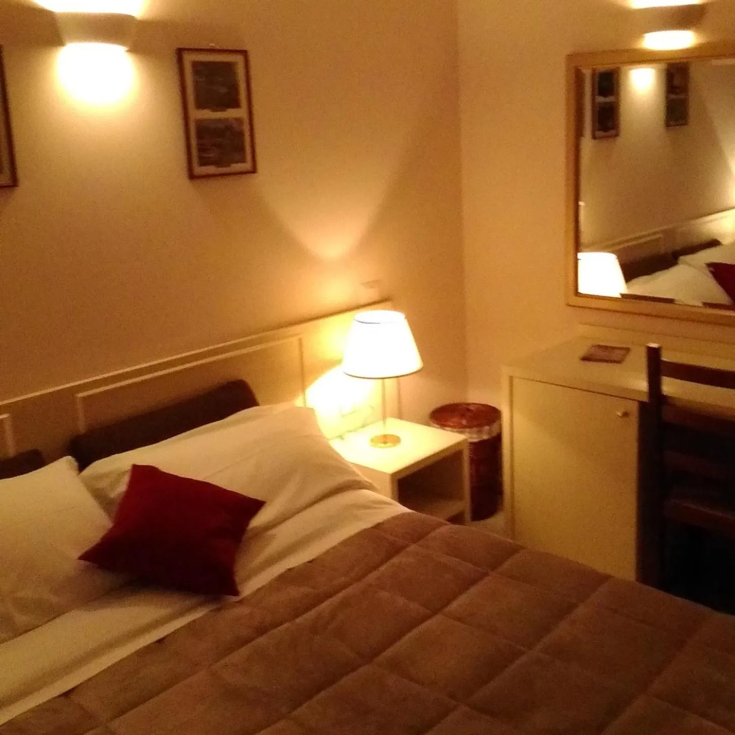 Photo of the whole room, Bed in B&B la Maison