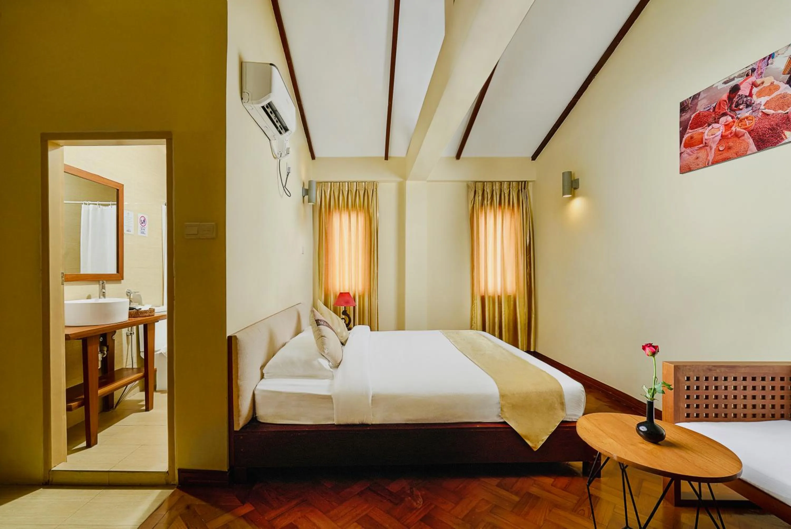 Bed in Ambassador Hill