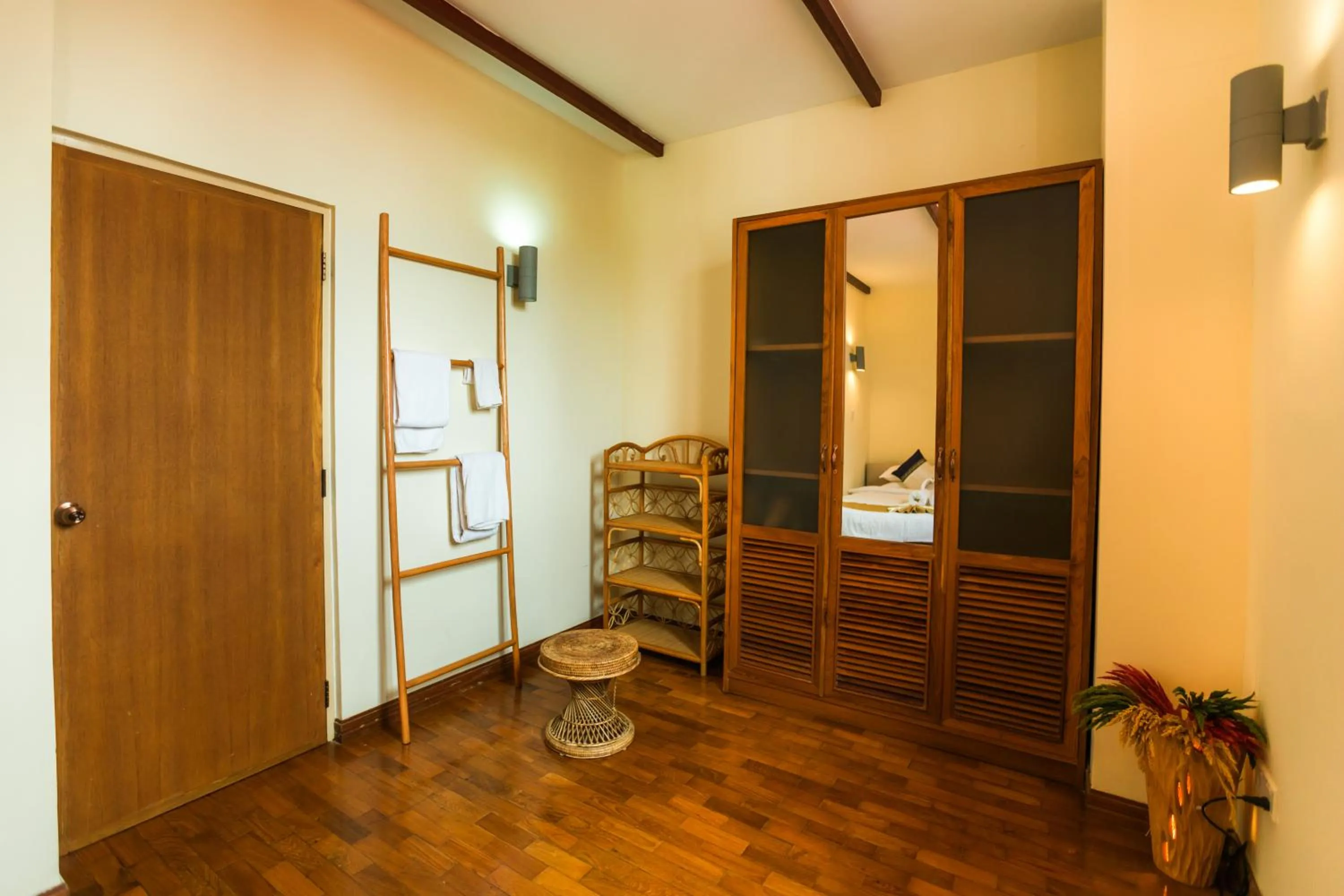 wardrobe in Ambassador Hill