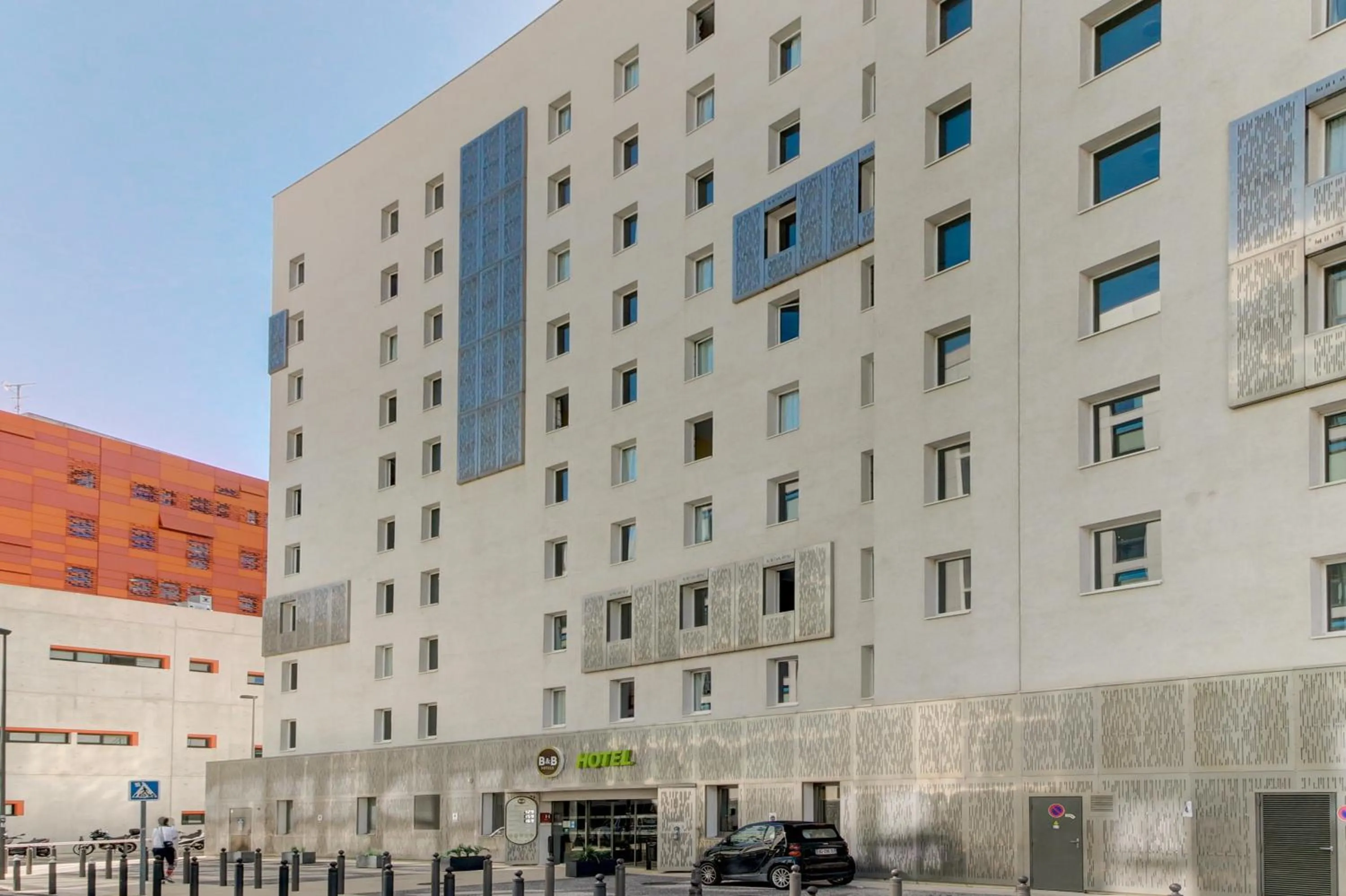 Property building in B&B HOTEL Marseille Prado Vélodrome