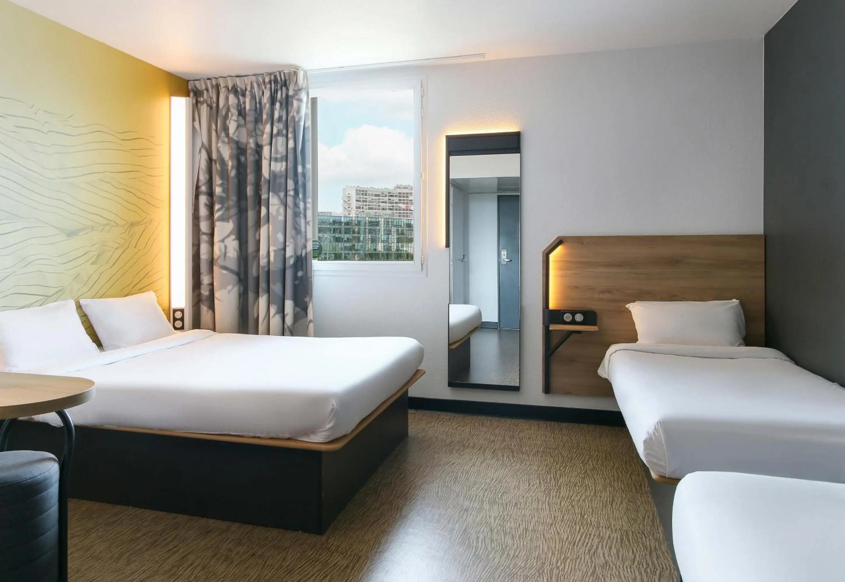 Photo of the whole room, Bed in B&B HOTEL Marseille Prado Vélodrome