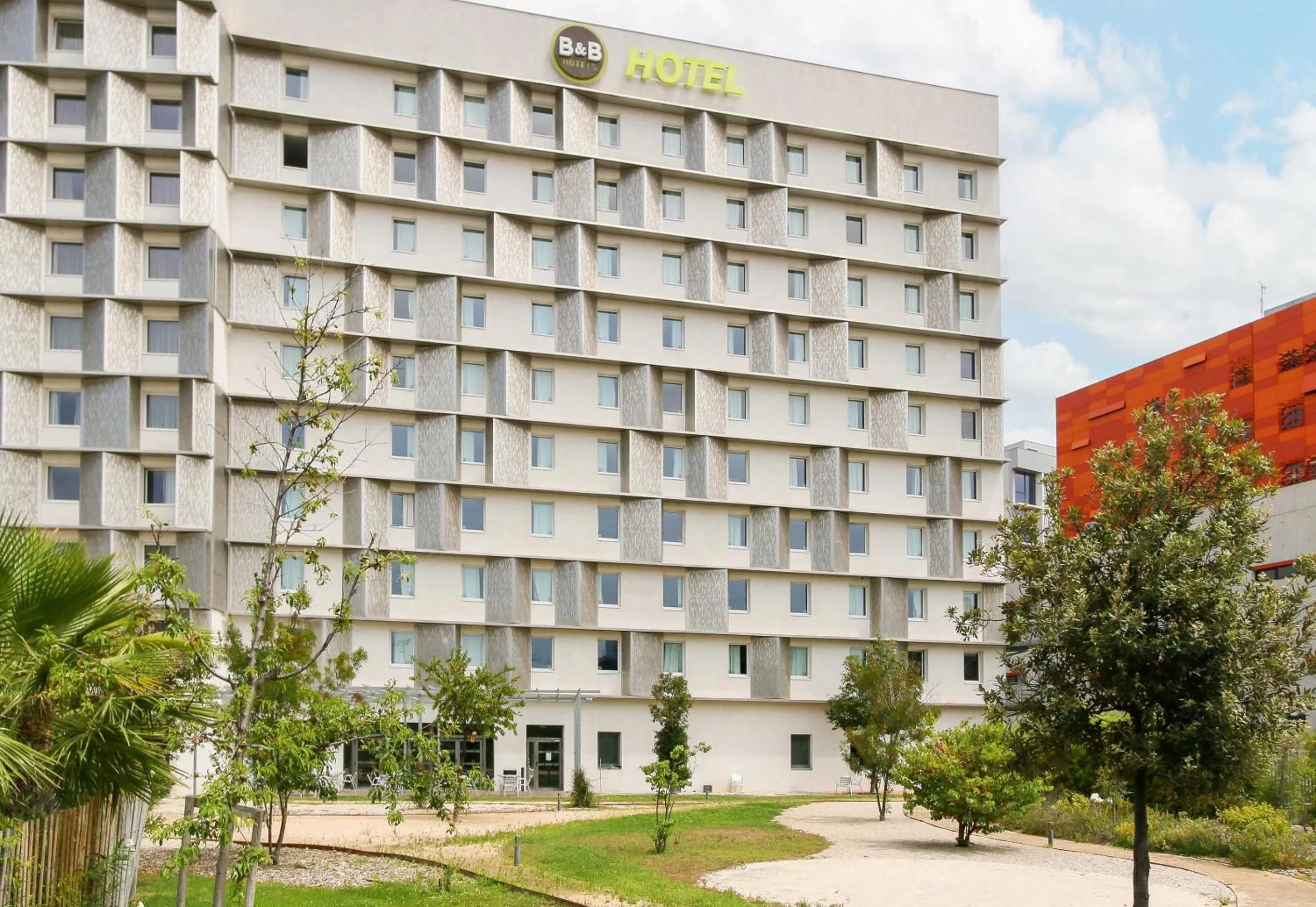 Property building in B&B HOTEL Marseille Prado Vélodrome