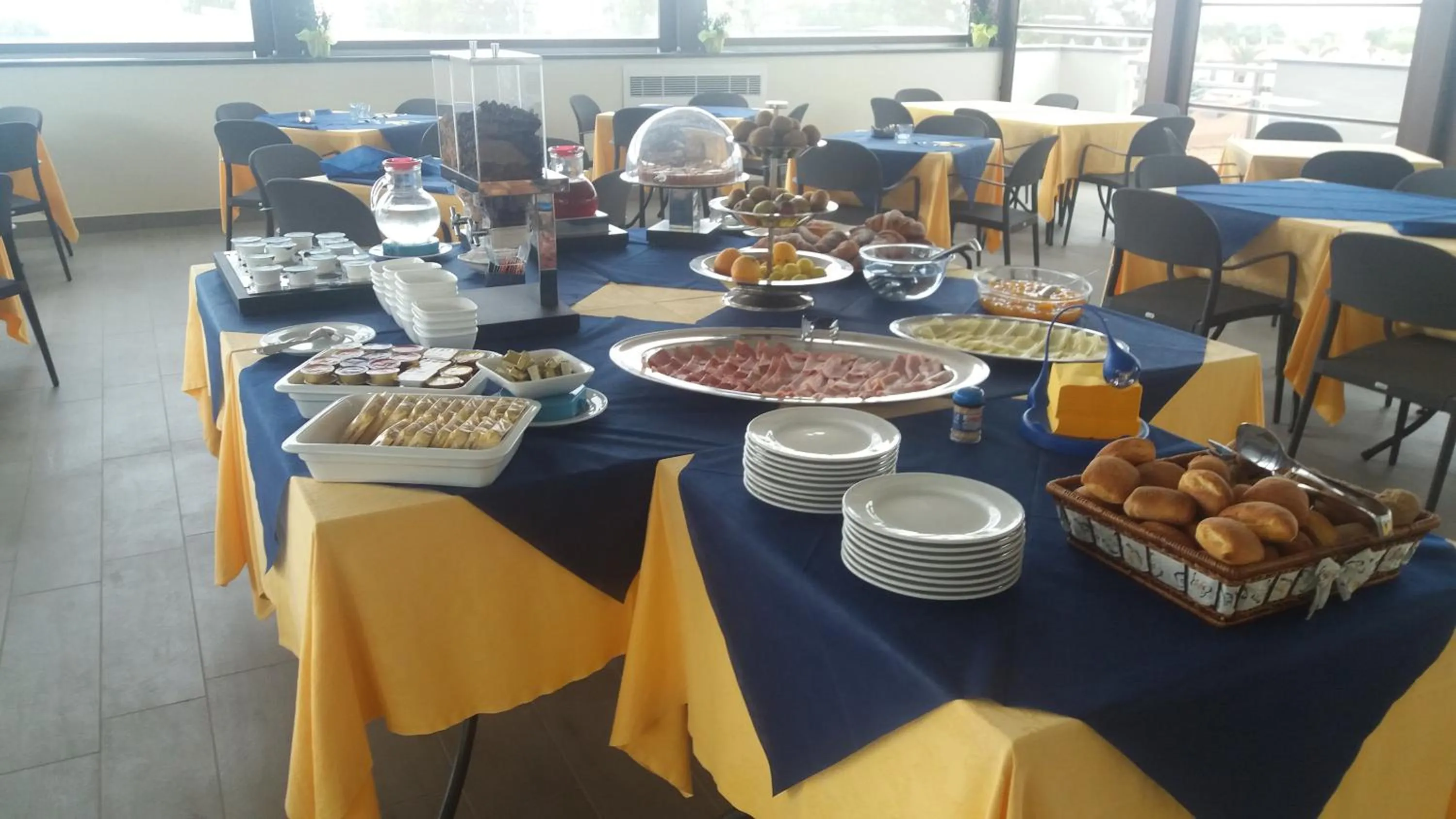 Restaurant/places to eat in Hotel Riviera Azzurra