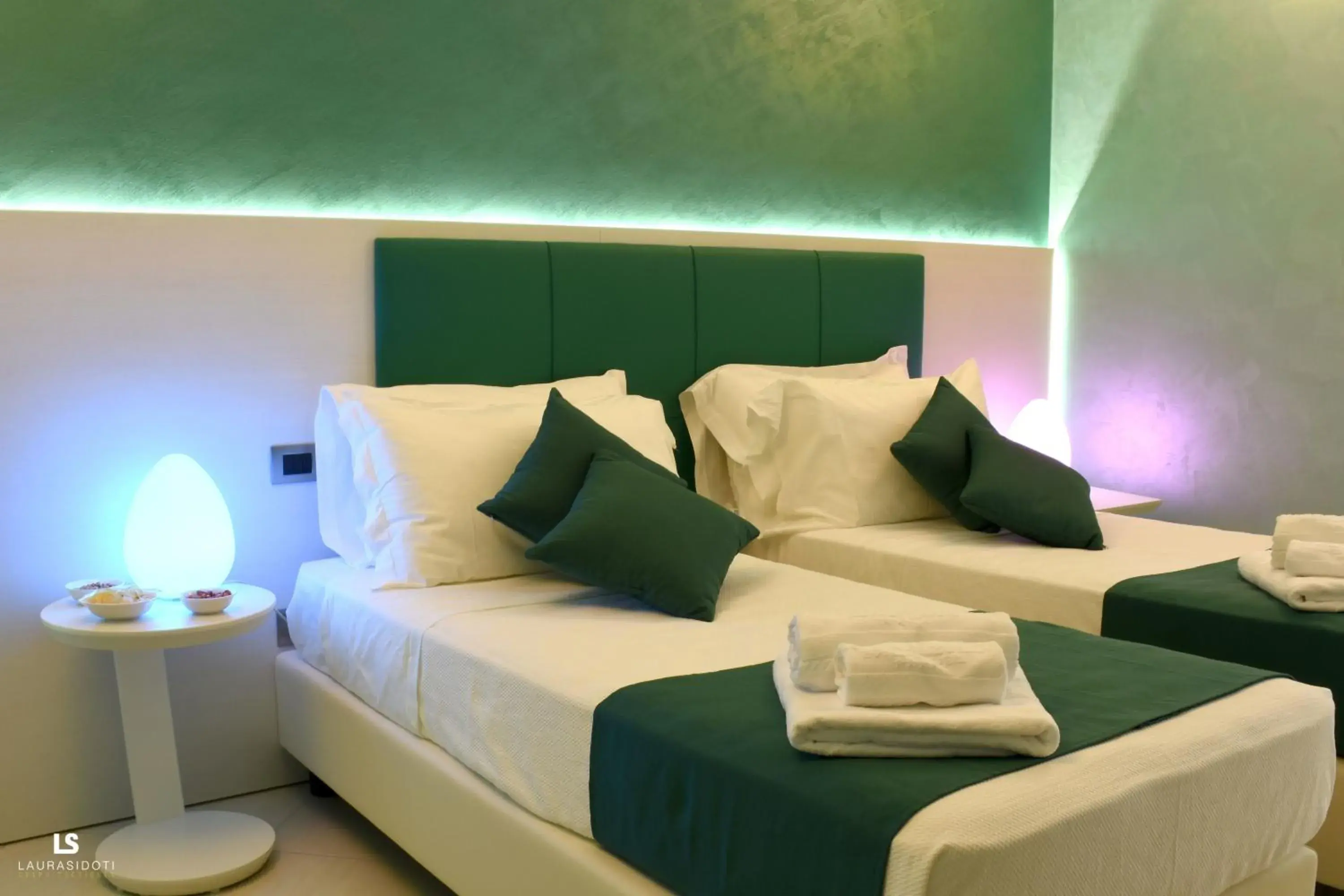 Bedroom, Bed in Hotel Riviera Azzurra