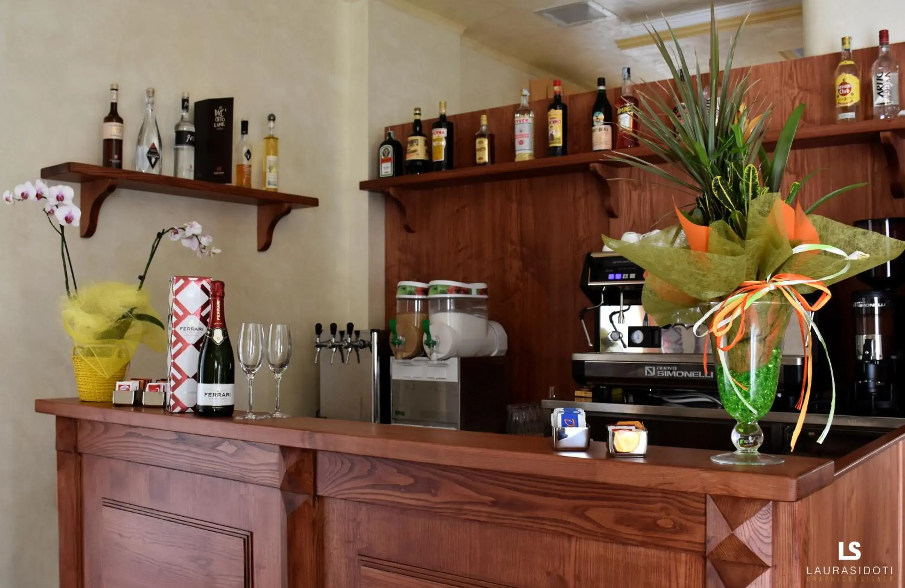 Lounge or bar, Kitchen/Kitchenette in Hotel Riviera Azzurra