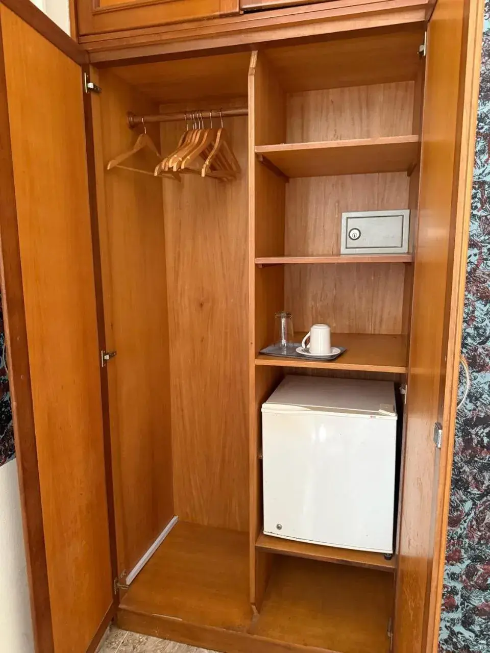 Twin Room in Sam's Cottage Hotel Twin Room in Sam's Cottage Hotel