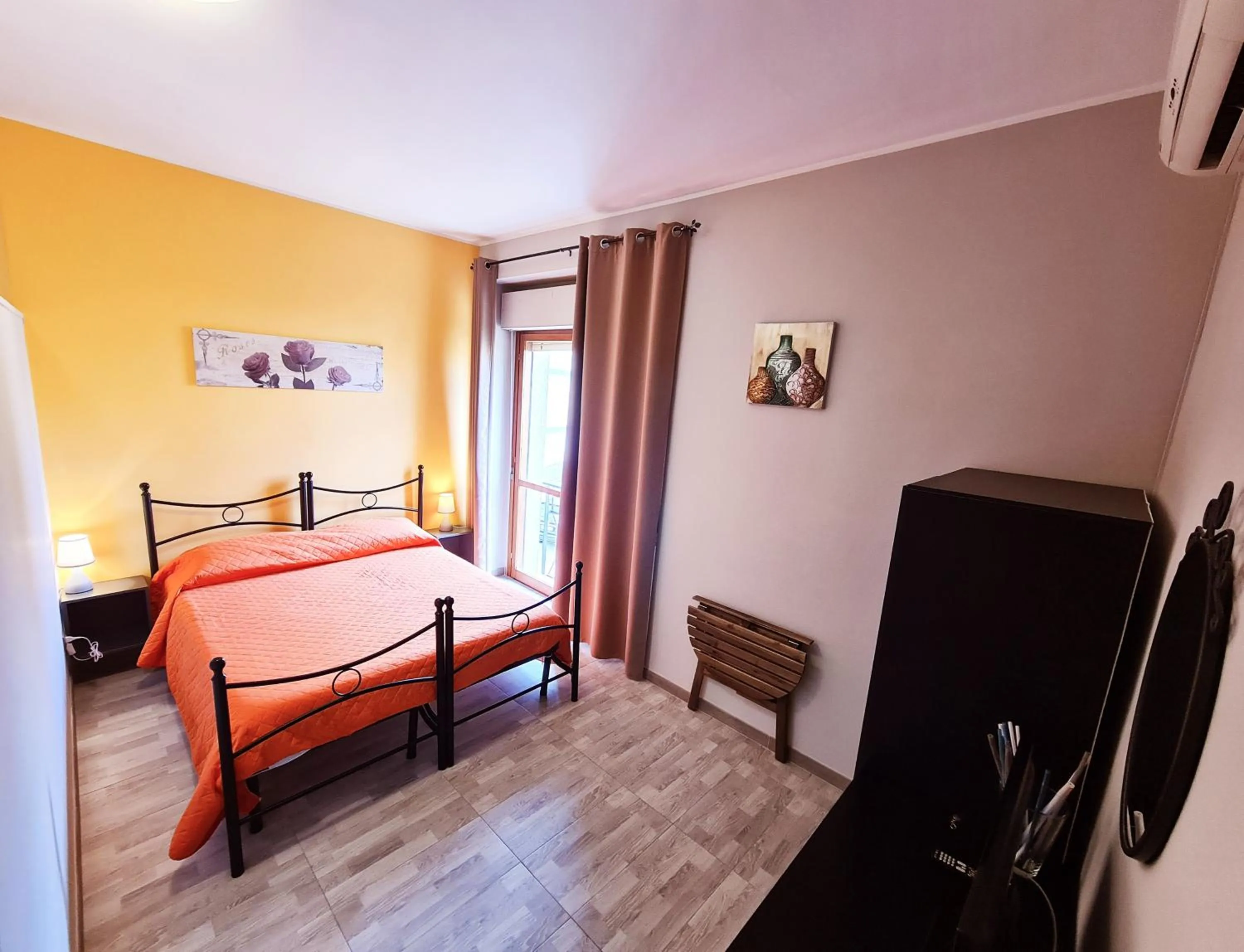 Photo of the whole room, Bed in Affittacamere Il Terrazzo Di Archimede