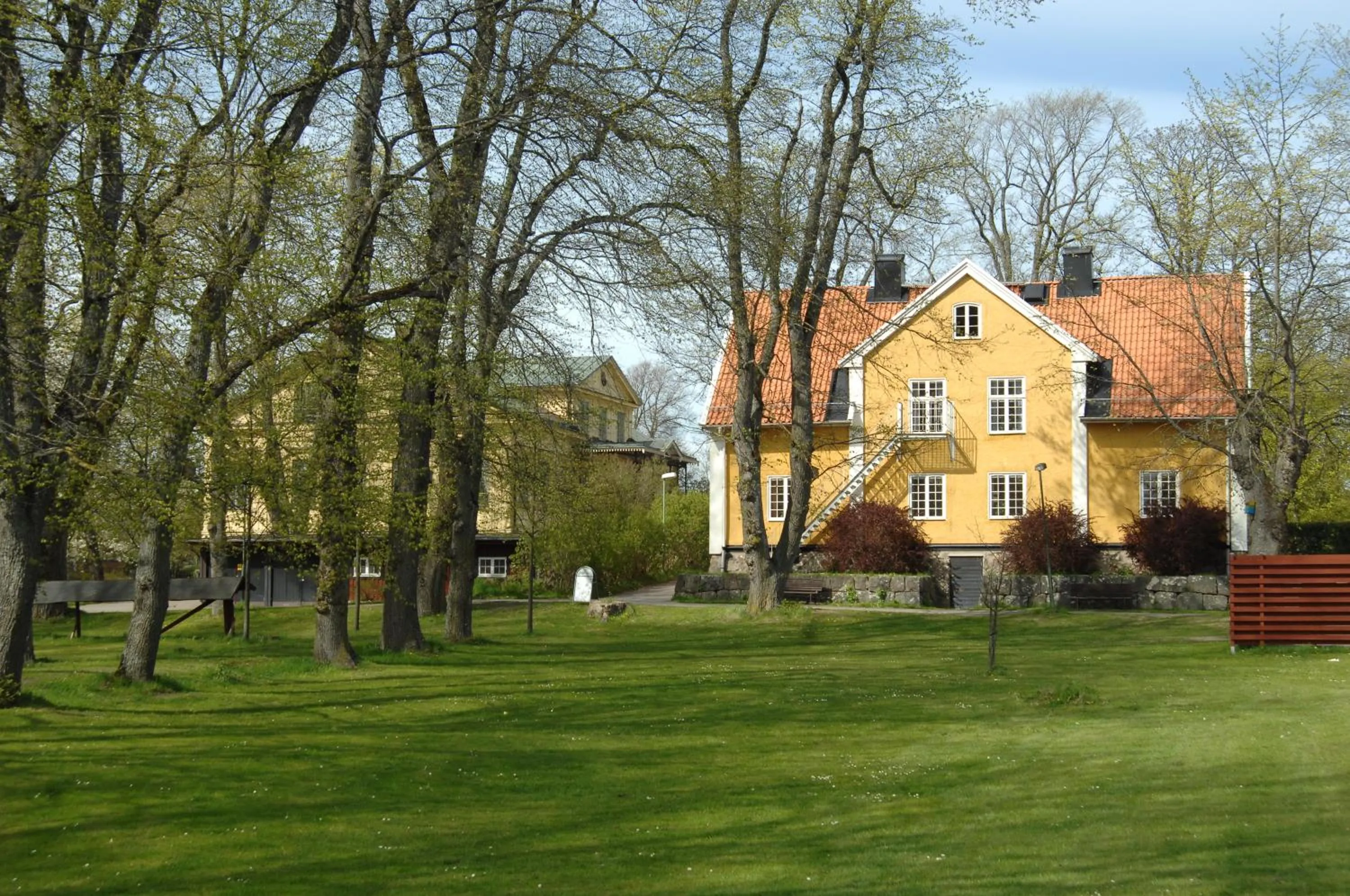 Garden in Valla Folkhögskola