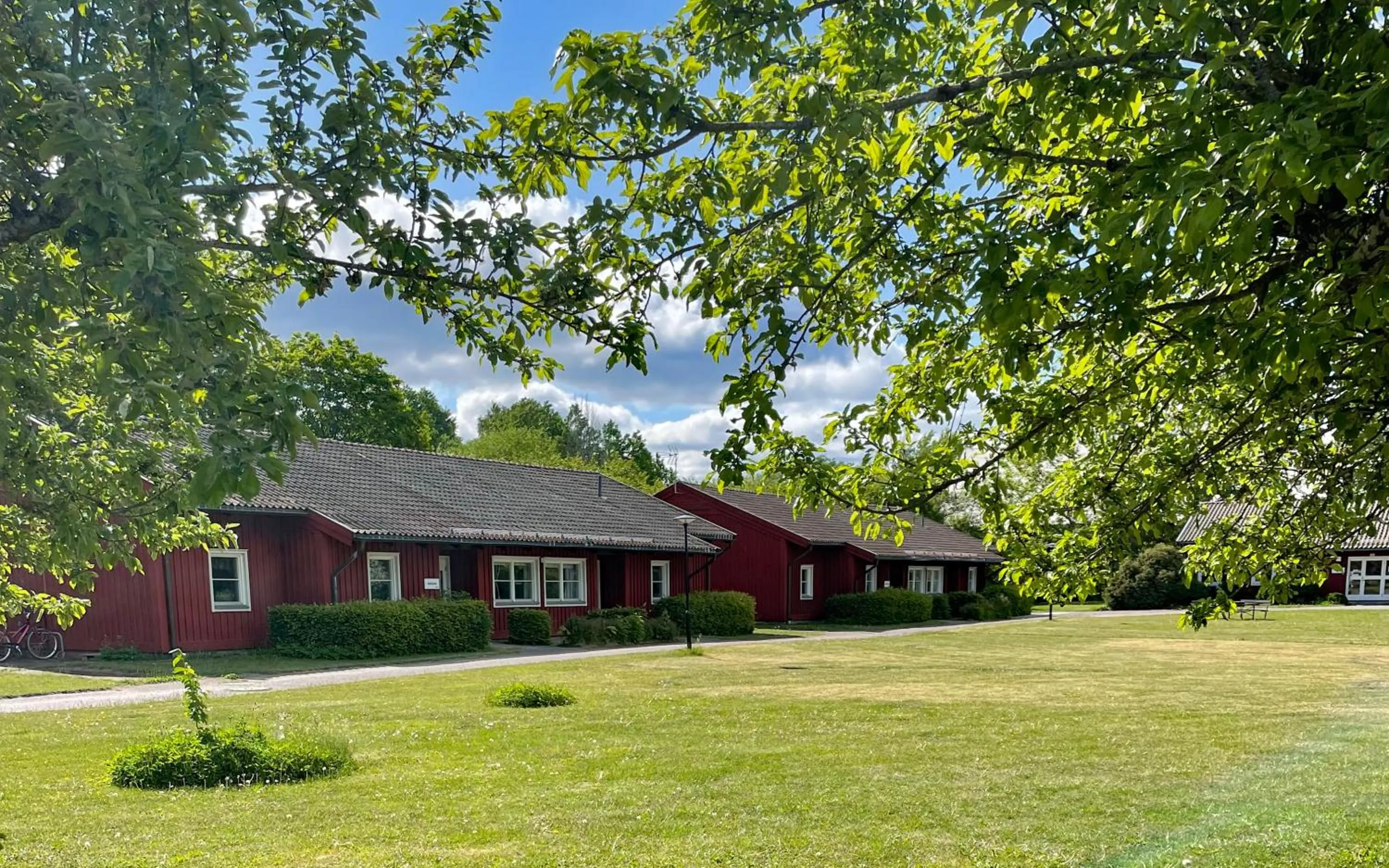 Property building in Valla Folkhögskola